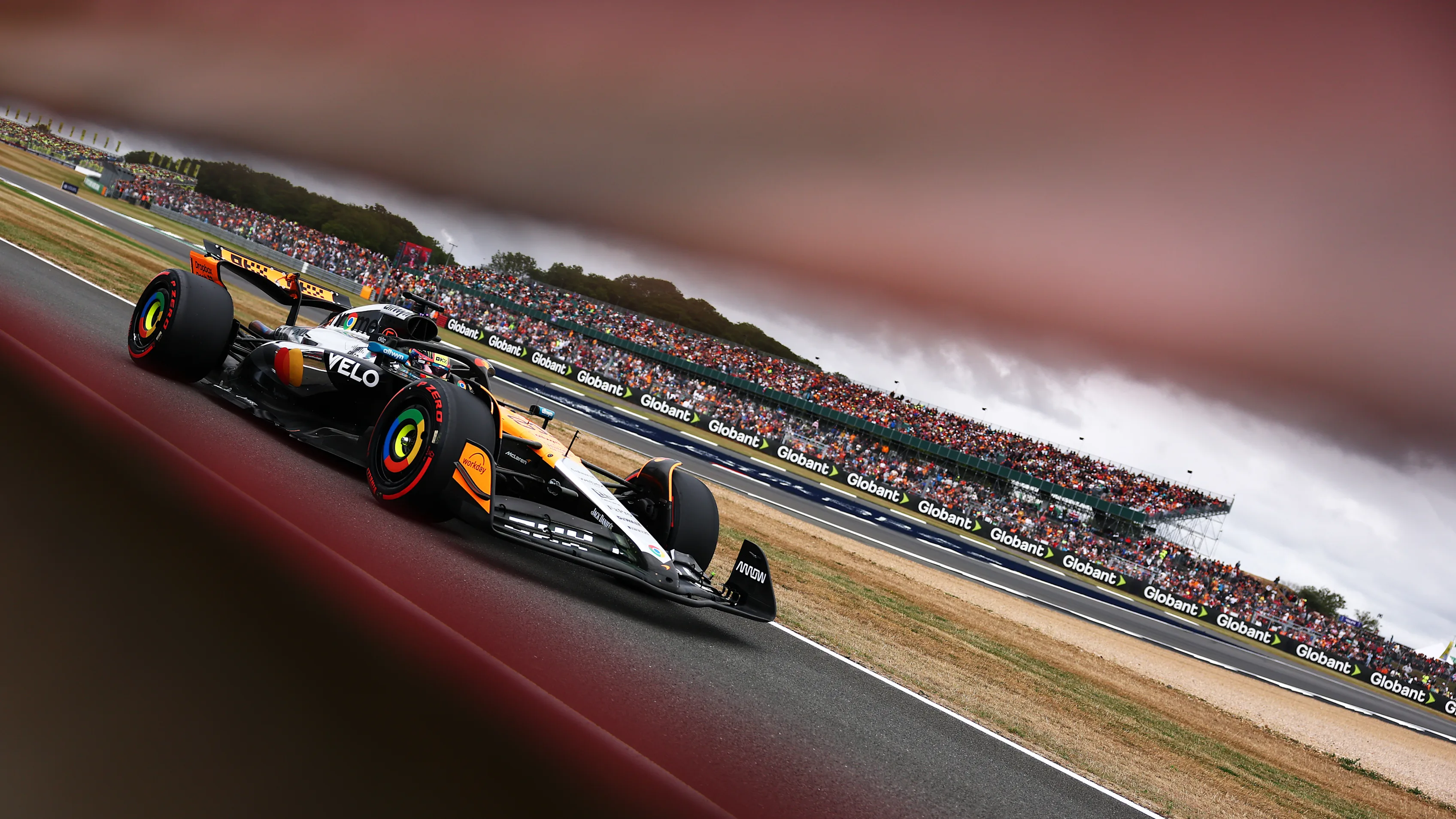 NORTHAMPTON, ENGLAND - JULY 05: Oscar Piastri of Australia driving the (81) McLaren MCL39 Mercedes