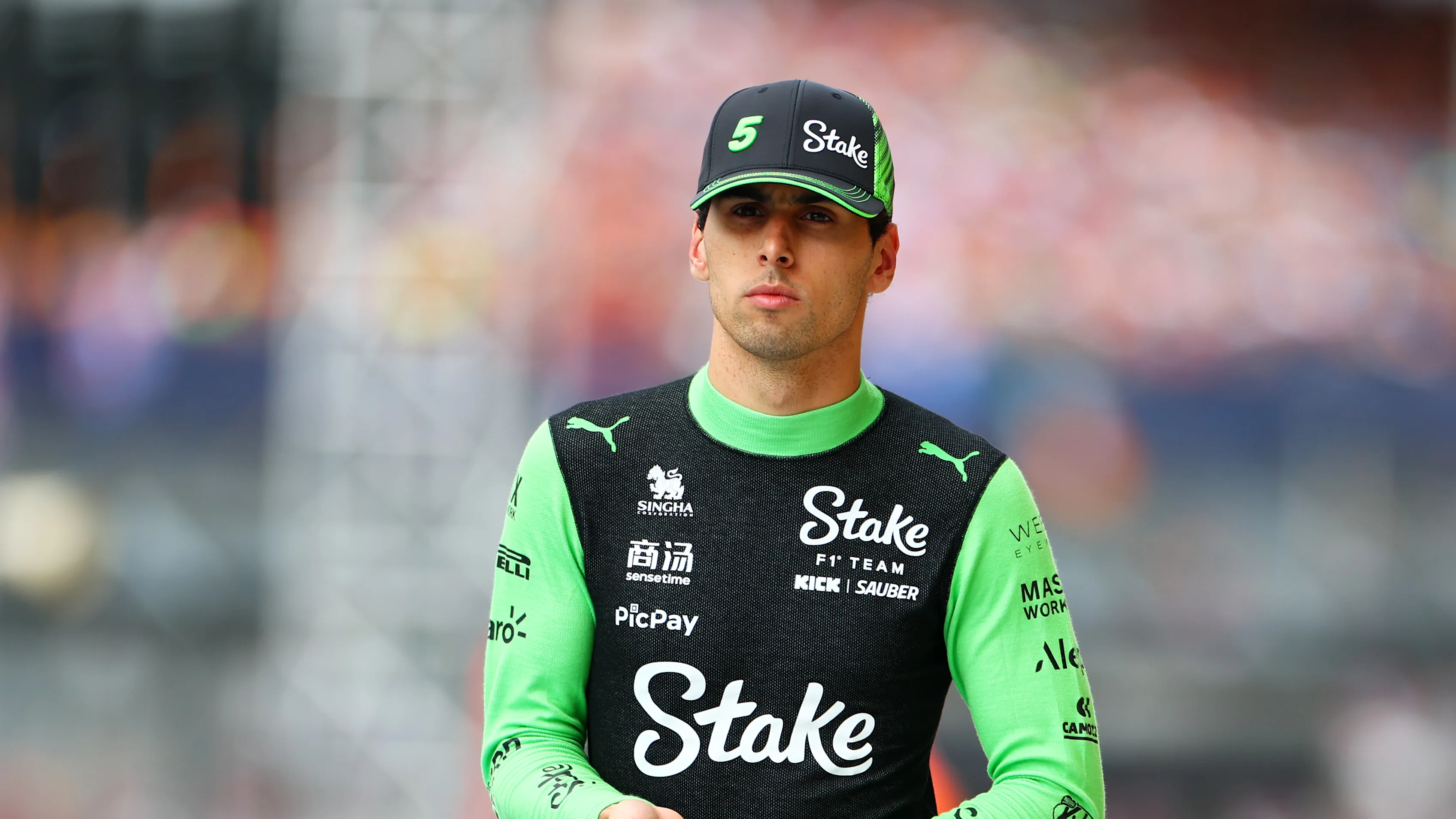 NORTHAMPTON, ENGLAND - JULY 05: Seventeenth placed qualifier Gabriel Bortoleto of Brazil and Stake