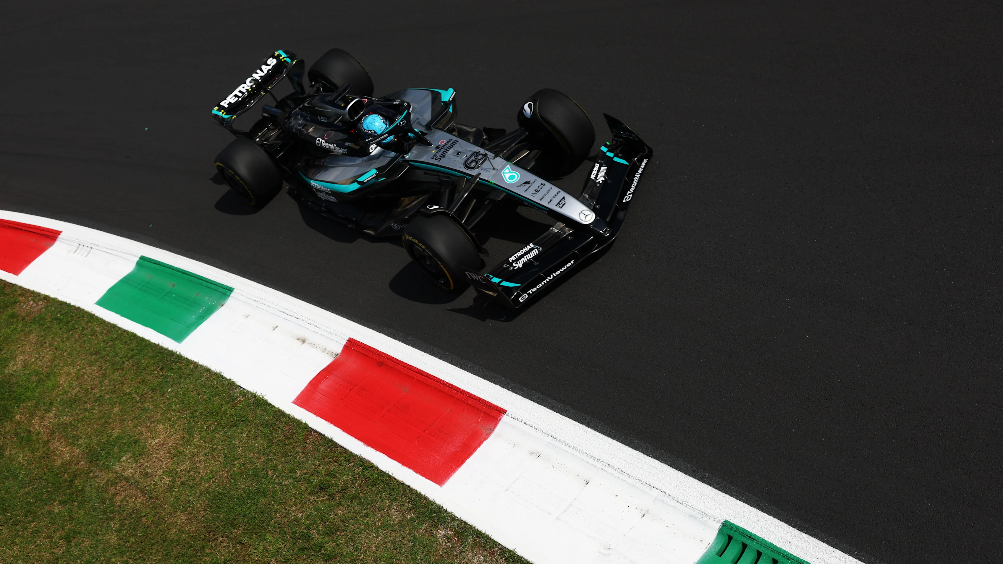 MONZA, ITALY - SEPTEMBER 05: George Russell of Great Britain driving the (63) Mercedes AMG Petronas F1 Team W16 on track during practice ahead of the F1 Grand Prix of Italy at Autodromo Nazionale Monza on September 05, 2025 in Monza, Italy. (Photo by Clive Rose/Getty Images)