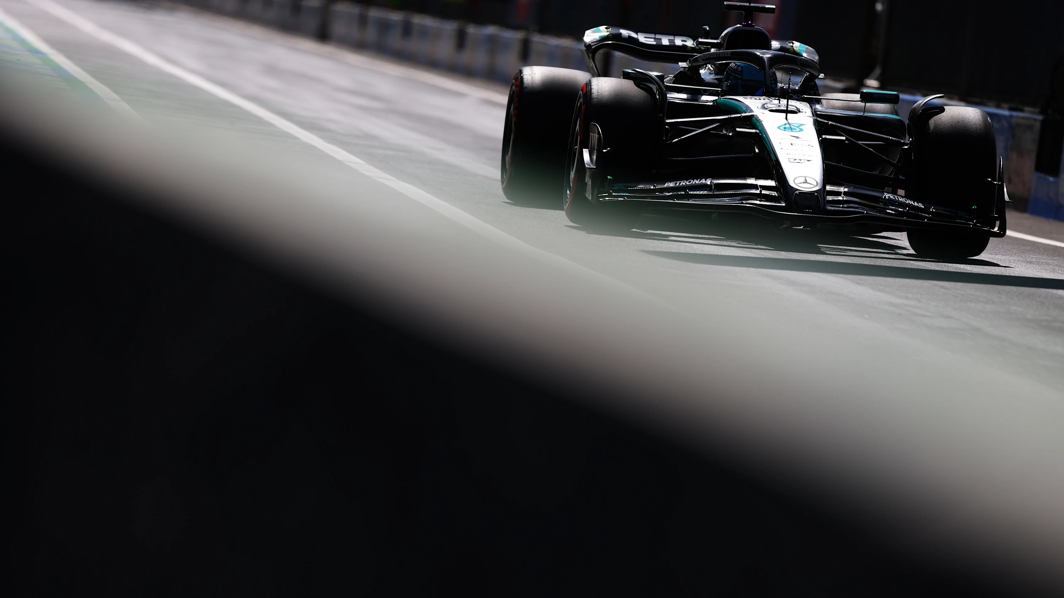 MONZA, ITALY - SEPTEMBER 06: George Russell of Great Britain driving the (63) Mercedes AMG Petronas