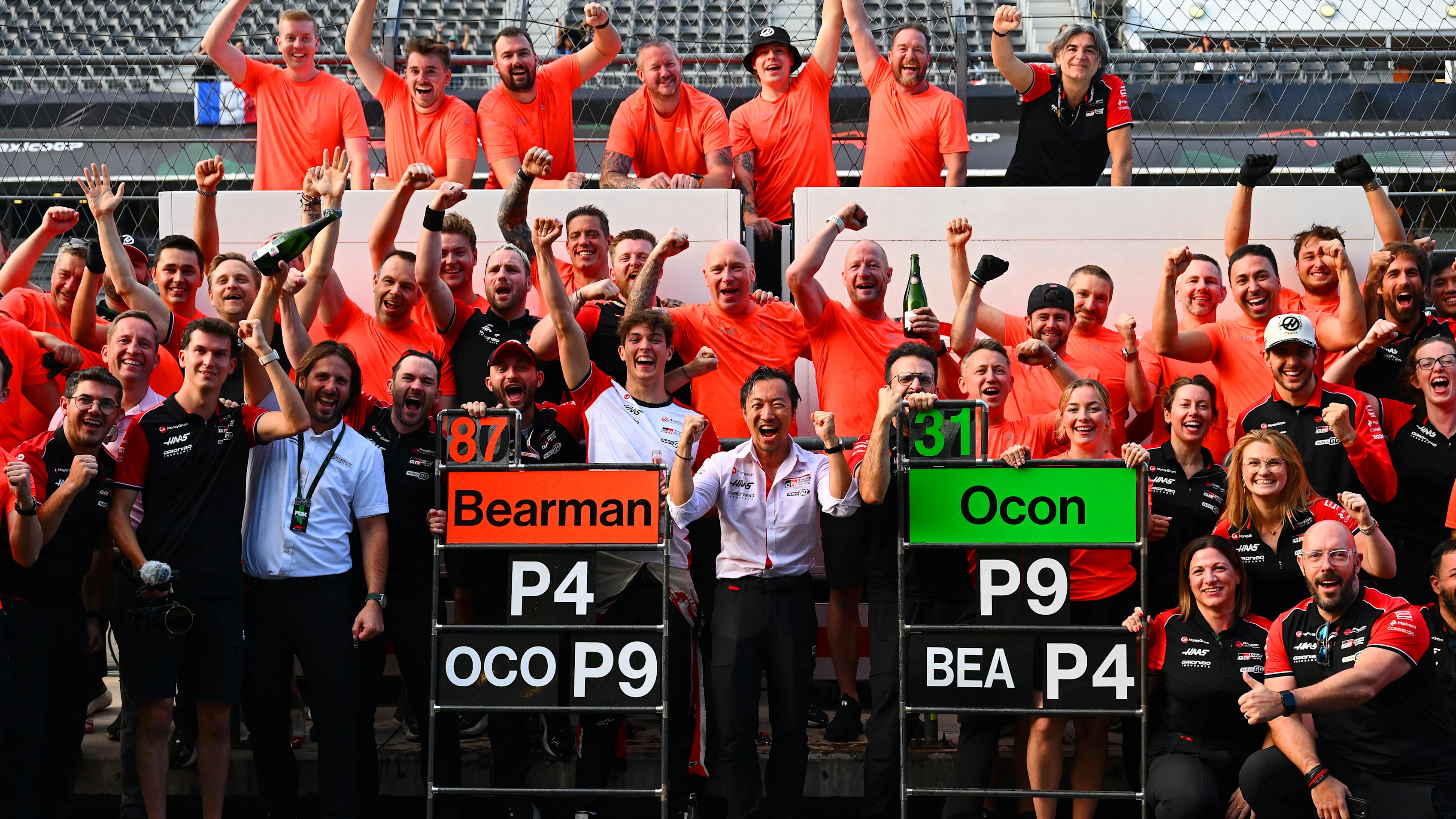 MEXICO CITY, MEXICO - OCTOBER 26: Fourth placed Oliver Bearman of Great Britain and Haas F1 Ayao