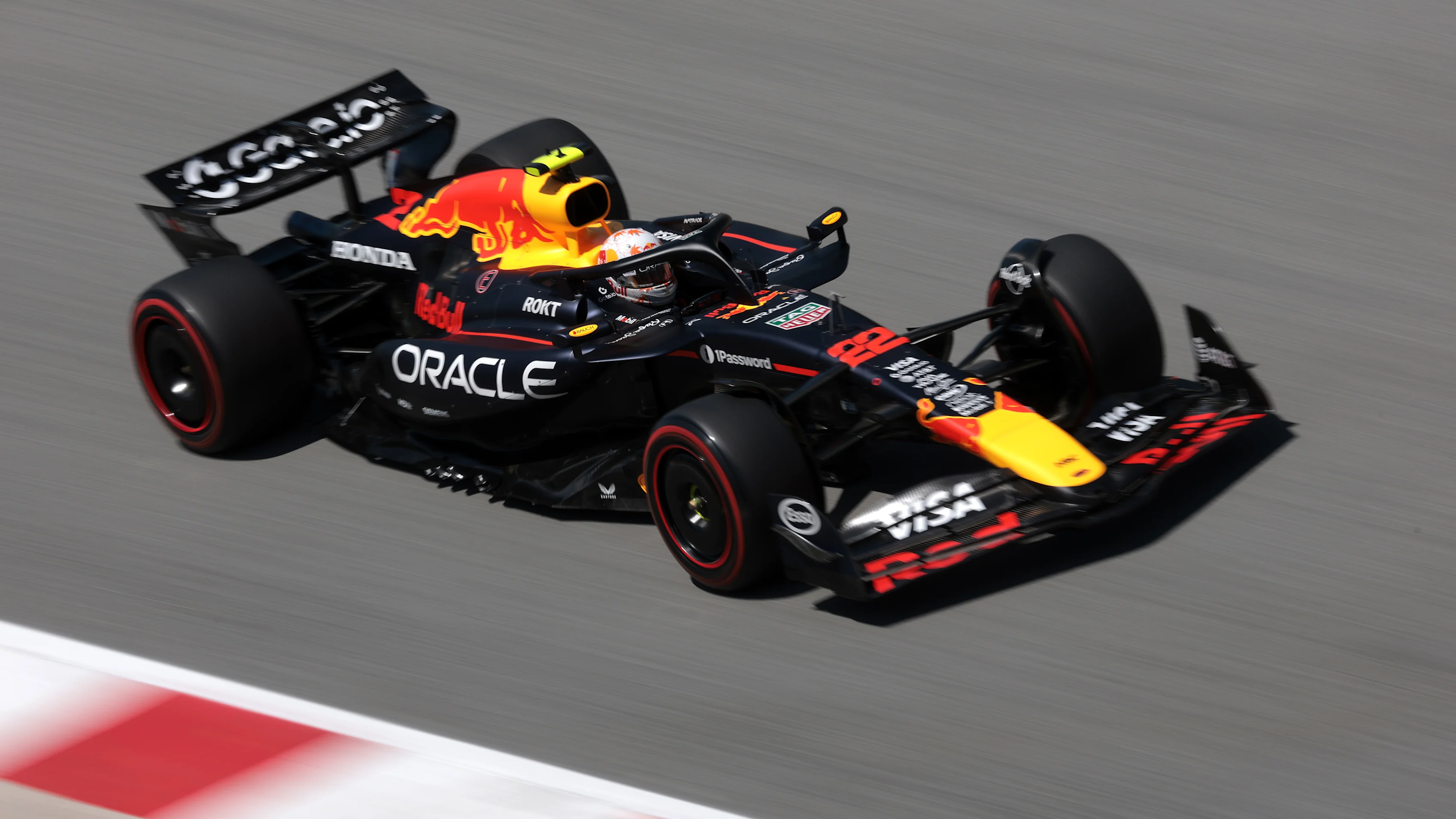 BARCELONA, SPAIN - MAY 31: Yuki Tsunoda of Japan driving the (22) Oracle Red Bull Racing RB21 on