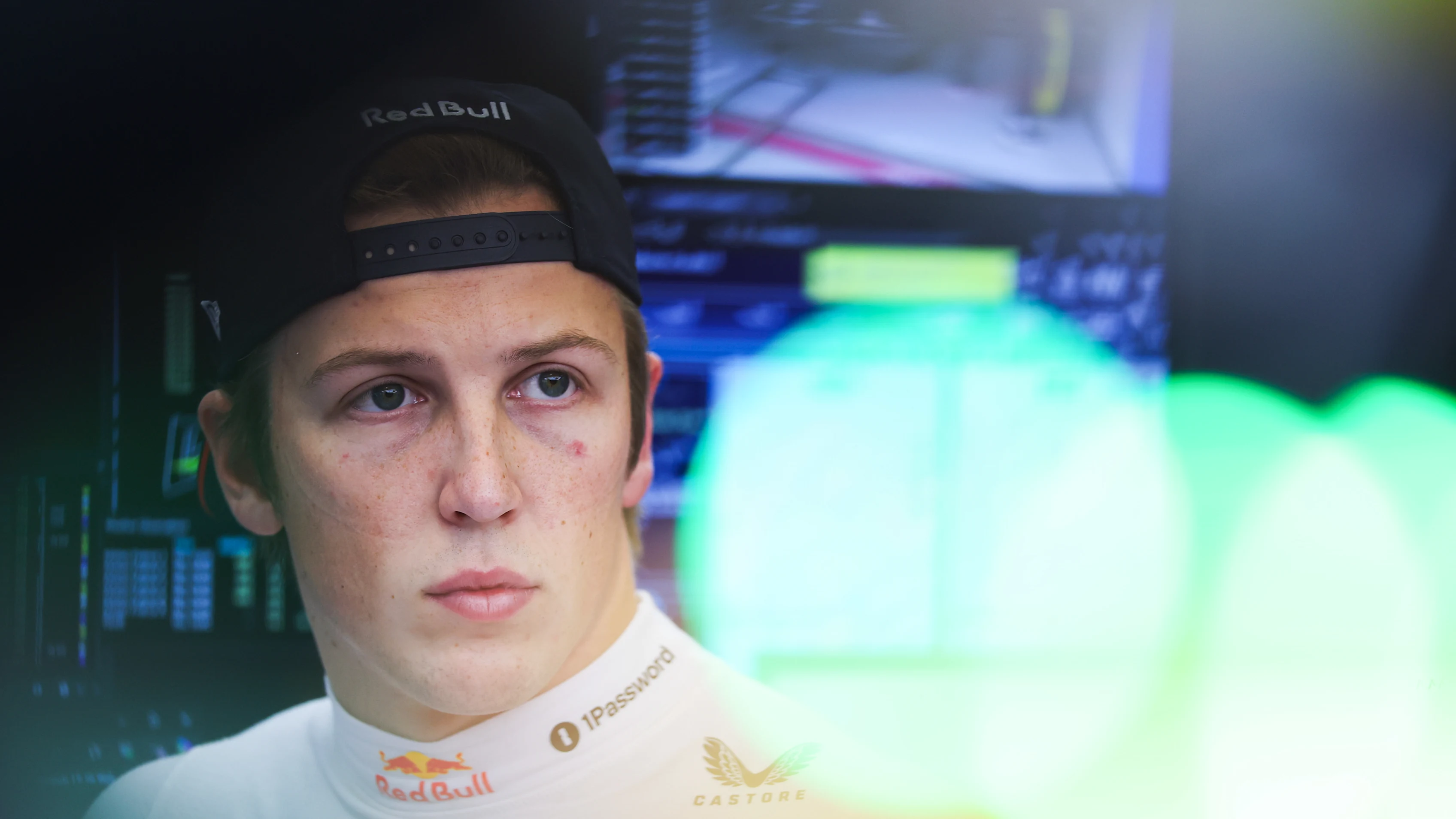 BAHRAIN, BAHRAIN - FEBRUARY 27: Liam Lawson of New Zealand driving the (30) Oracle Red Bull Racing