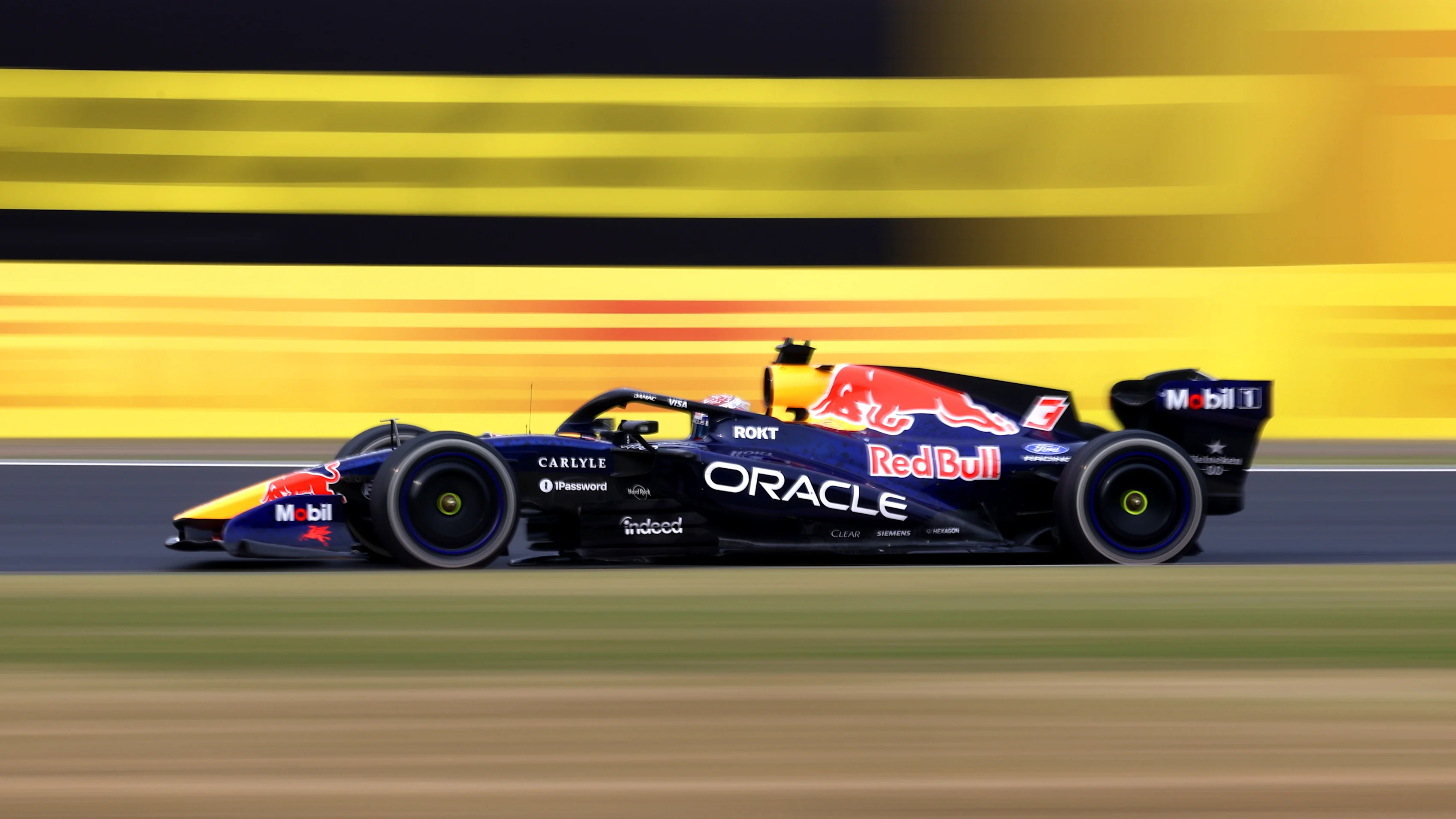 SUZUKA, JAPAN - MARCH 29: Max Verstappen of the Netherlands driving the (3) Oracle Red Bull Racing