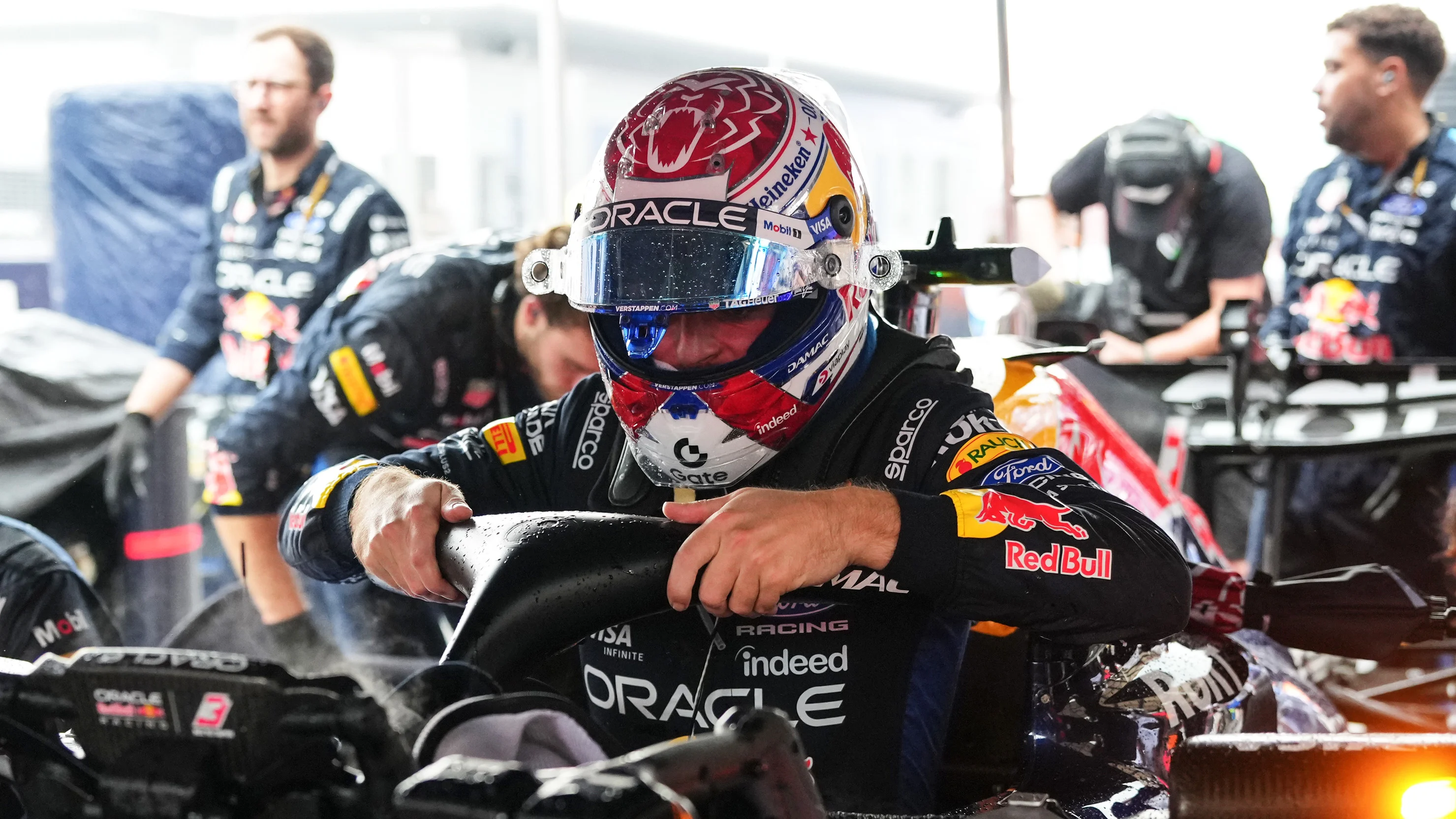 KUALA LUMPUR, MALAYSIA - OCTOBER 04: Max Verstappen of the Netherlands and Oracle Red Bull Racing