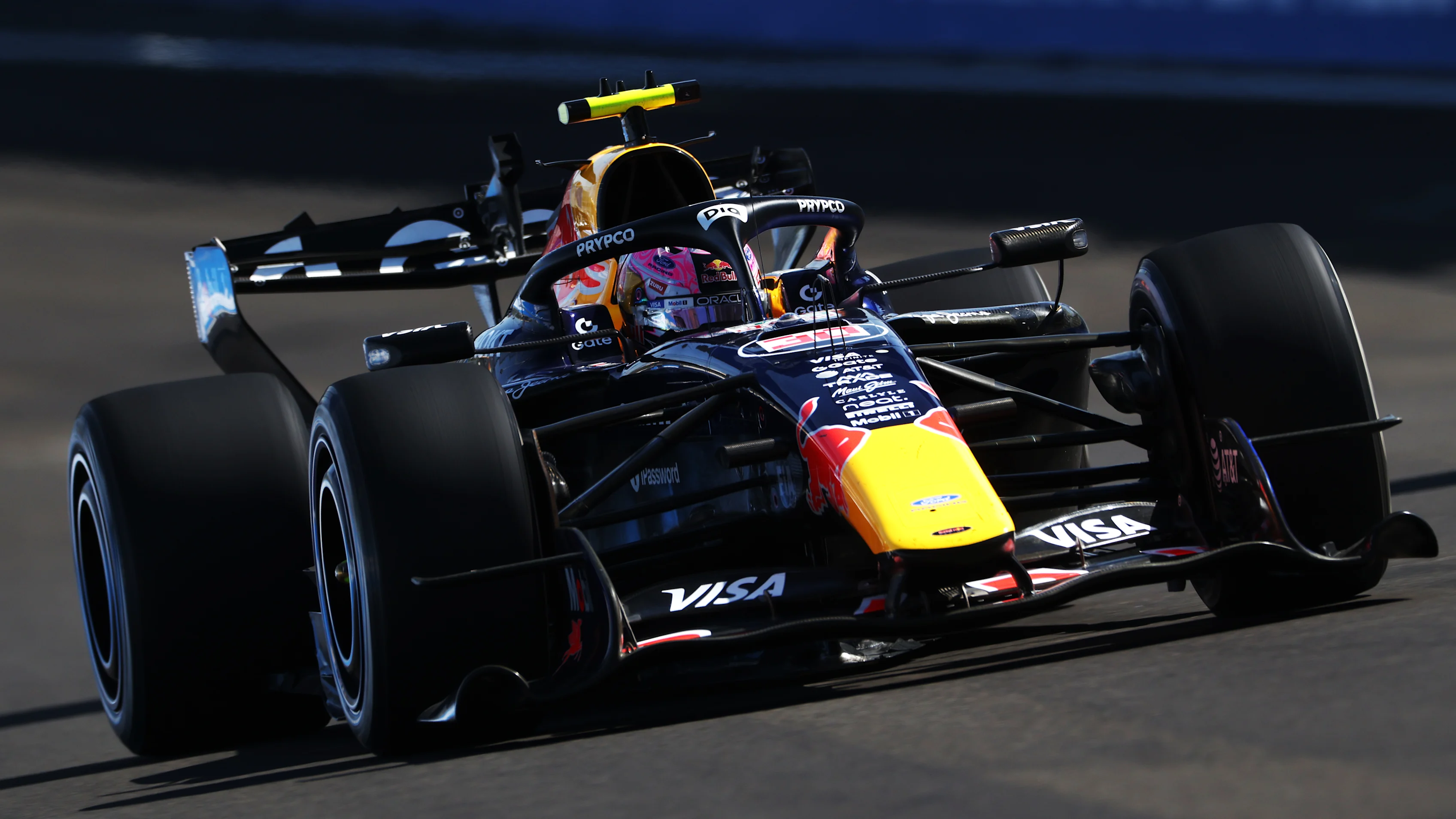 MADRID, SPAIN - SEPTEMBER 13: Liam Lawson of New Zealand driving the (30) Oracle Red Bull Racing