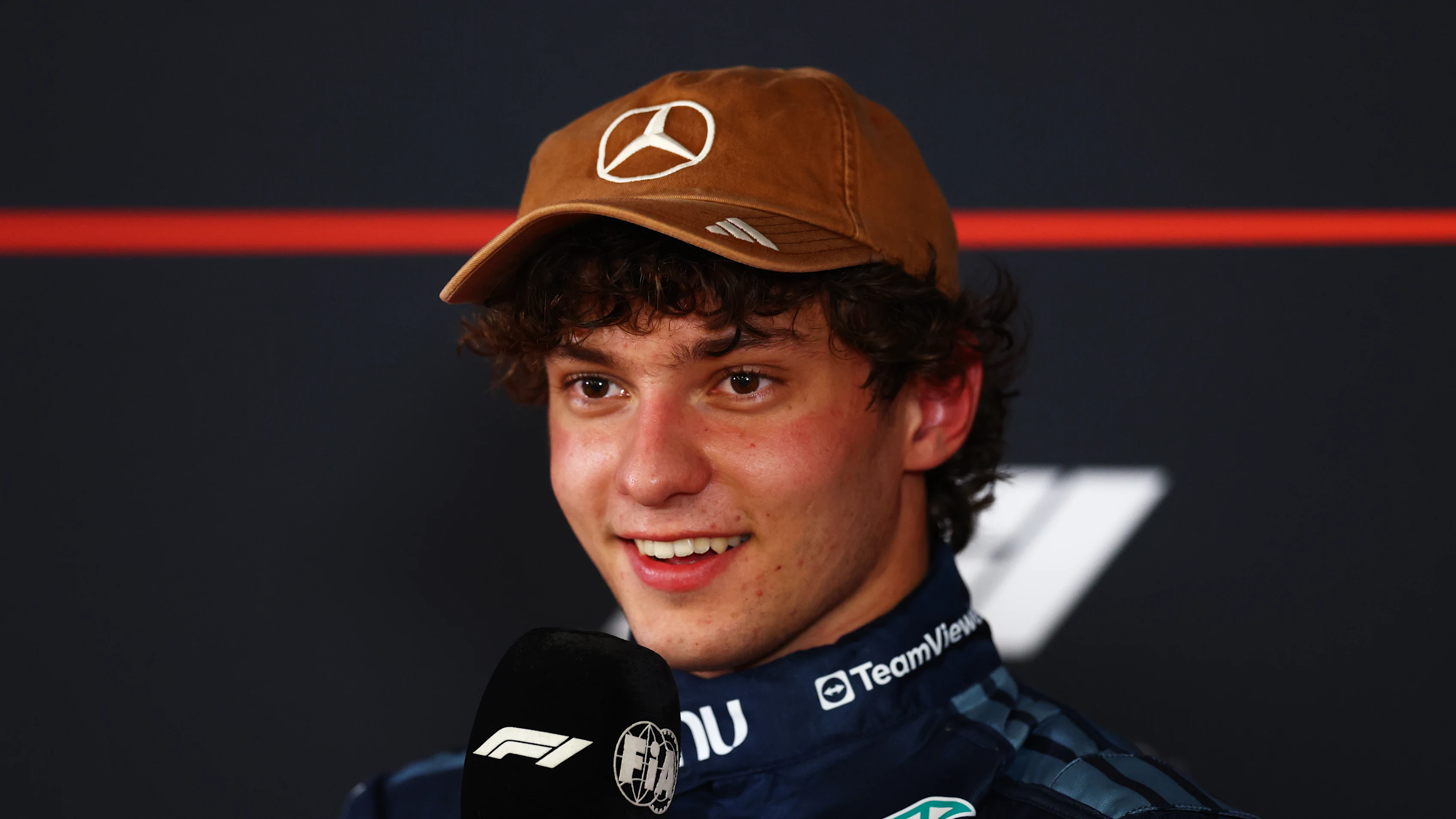 AUSTIN, TEXAS - OCTOBER 24: Pole position qualifier Andrea Kimi Antonelli of Italy and Mercedes AMG