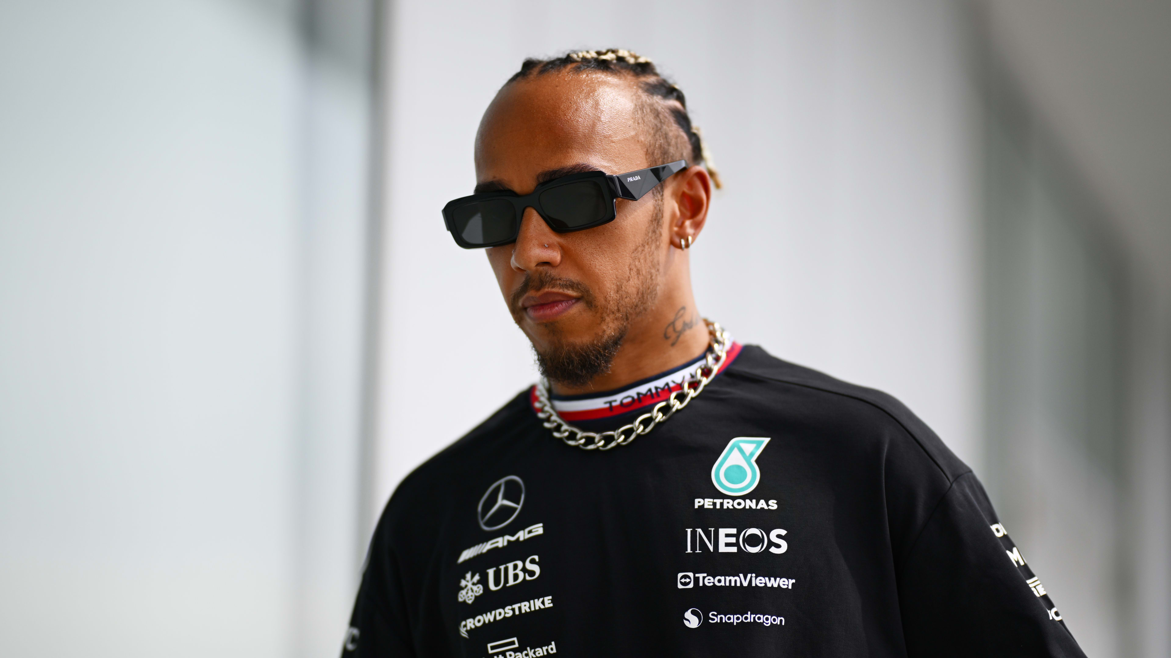 Abu Dhabi Grand Prix 2014: Lewis Hamilton strikes first blow as Mercedes  duo streak clear of the rest of the pack | The Independent | The Independent