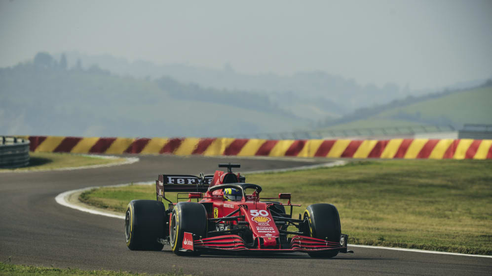 230129-f1-bearman-sf21-2023-fiorano_322b8187-ea78-492a-bbd9-6bfb7f68bfac.jpg