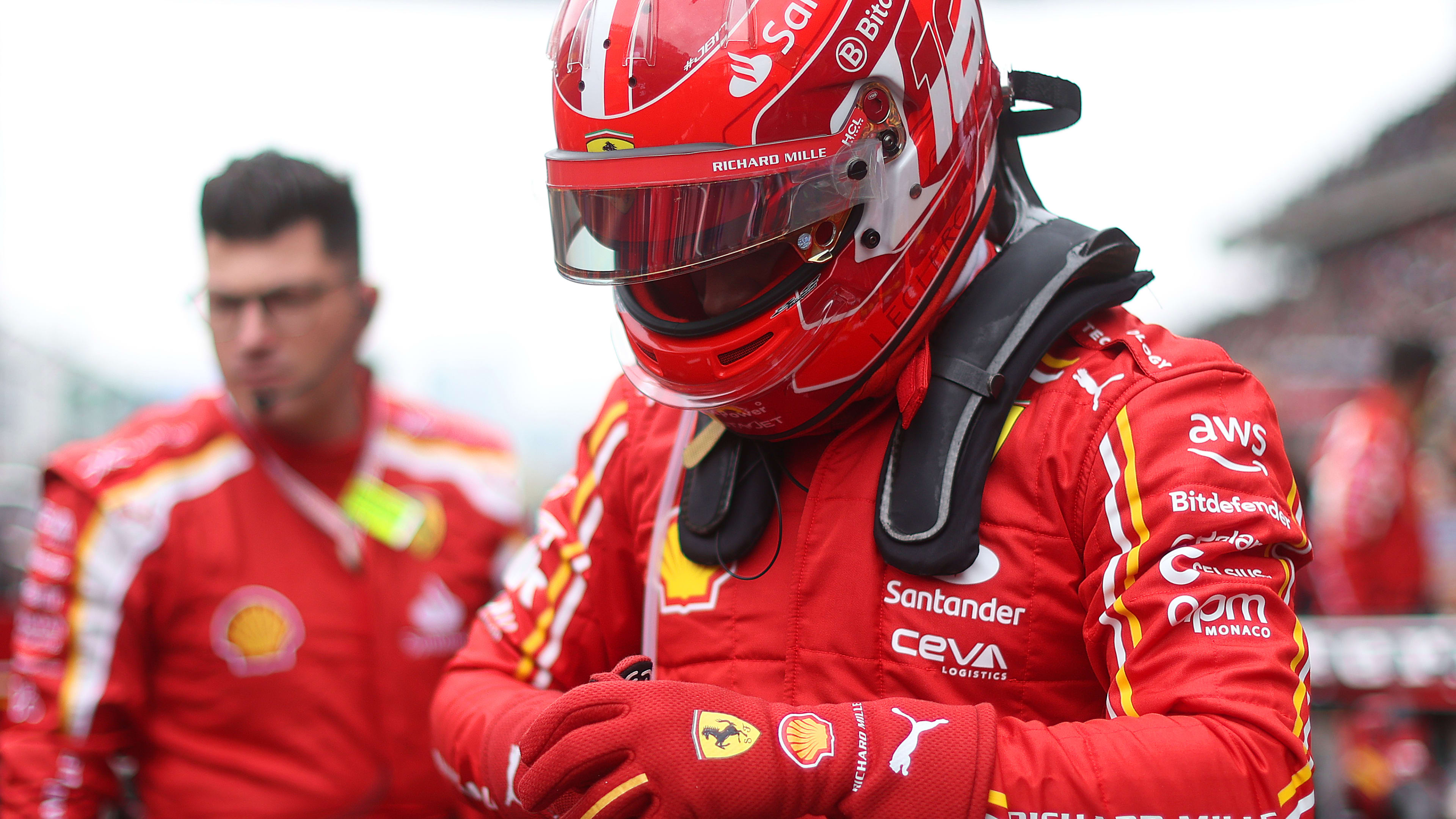 Charles Leclerc shares ‘big surprise’ that compromised his Chinese GP as Carlos Sainz says Ferrari ‘need to do better’ | Formula 1®