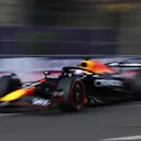 BAKU, AZERBAIJAN - SEPTEMBER 19: Max Verstappen of the Netherlands driving the (1) Oracle Red Bull Racing RB21 on track during practice ahead of the F1 Grand Prix of Azerbaijan at Baku City Circuit on September 19, 2025 in Baku, Azerbaijan. (Photo by Mark Thompson/Getty Images)