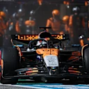 AUSTIN, TEXAS - OCTOBER 19: Oscar Piastri of Australia driving the (81) McLaren MCL39 Mercedes makes a pitstop during the F1 Grand Prix of United States at Circuit of The Americas on October 19, 2025 in Austin, Texas. (Photo by Mark Thompson/Getty Images)