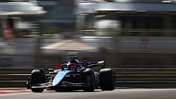 ABU DHABI, UNITED ARAB EMIRATES - NOVEMBER 28: Esteban Ocon of France driving the (31) Alpine F1