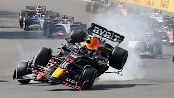 MEXICO CITY, MEXICO - OCTOBER 29: Sergio Perez of Mexico driving the (11) Oracle Red Bull Racing