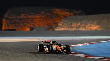 BAHRAIN, BAHRAIN - APRIL 12: Yuki Tsunoda of Japan driving the (22) Oracle Red Bull Racing RB21 on
