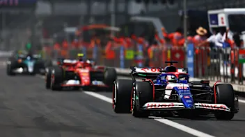 MEXICO CITY, MEXICO - OCTOBER 25: Liam Lawson of New Zealand driving the (30) Visa Cash App RB