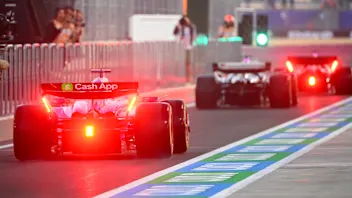 LUSAIL CITY, QATAR - NOVEMBER 29: Liam Lawson of New Zealand driving the (30) Visa Cash App RB