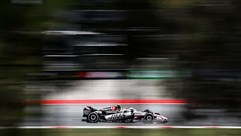 BARCELONA, SPAIN - MAY 30: Oliver Bearman of Great Britain driving the (87) Haas F1 VF-25 Ferrari