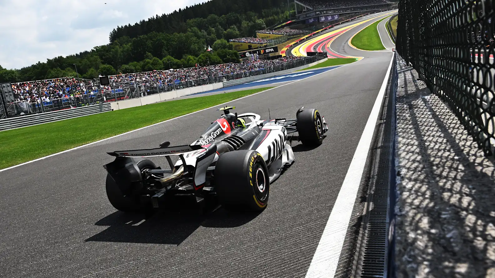 SPA, BELGIUM - JULY 25: Oliver Bearman of Great Britain driving the (87) Haas F1 VF-25 Ferrari on