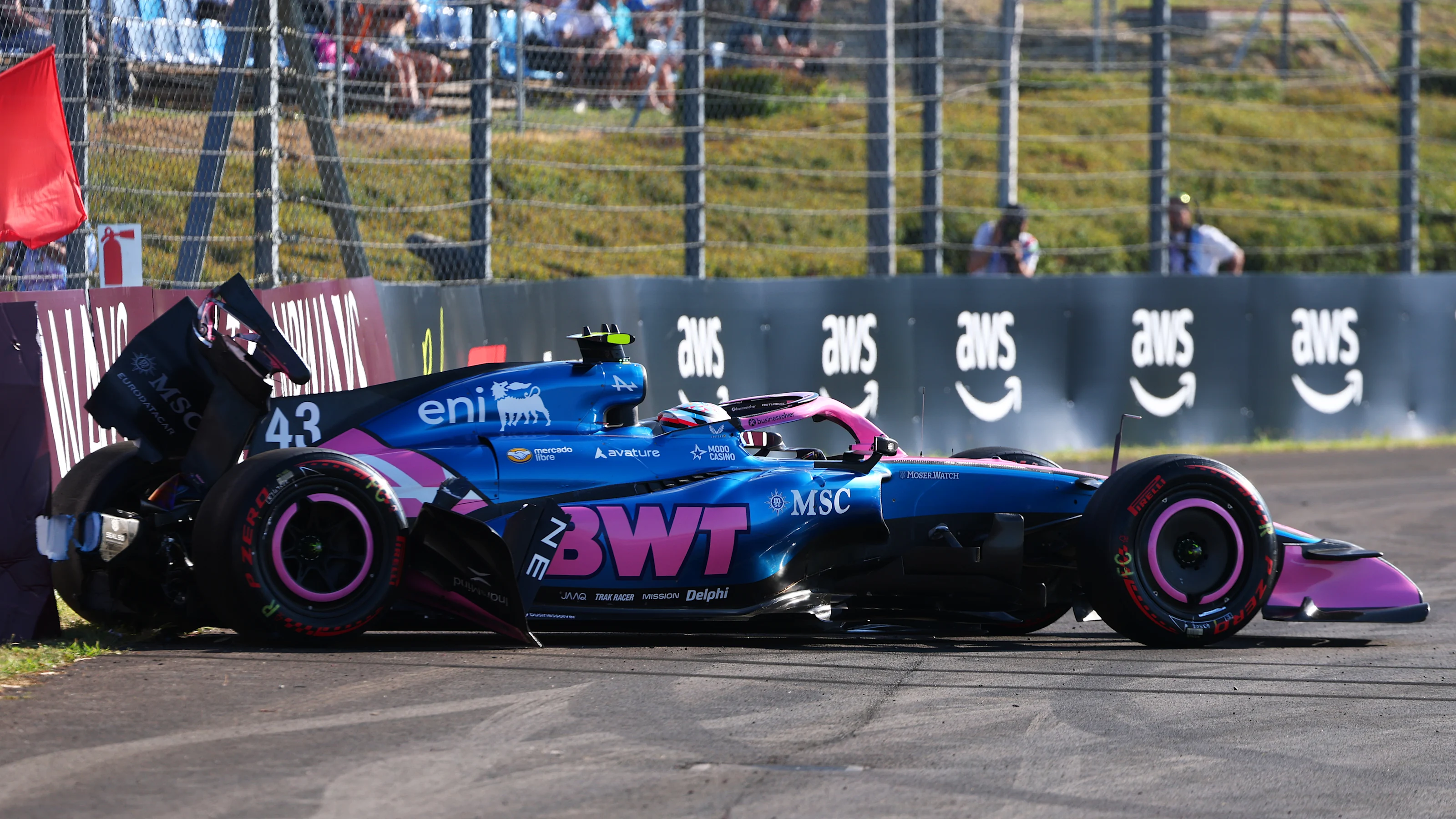 BUDAPEST, HUNGARY - JULY 24: Franco Colapinto of Argentina driving the (43) Alpine F1 A526 Mercedes