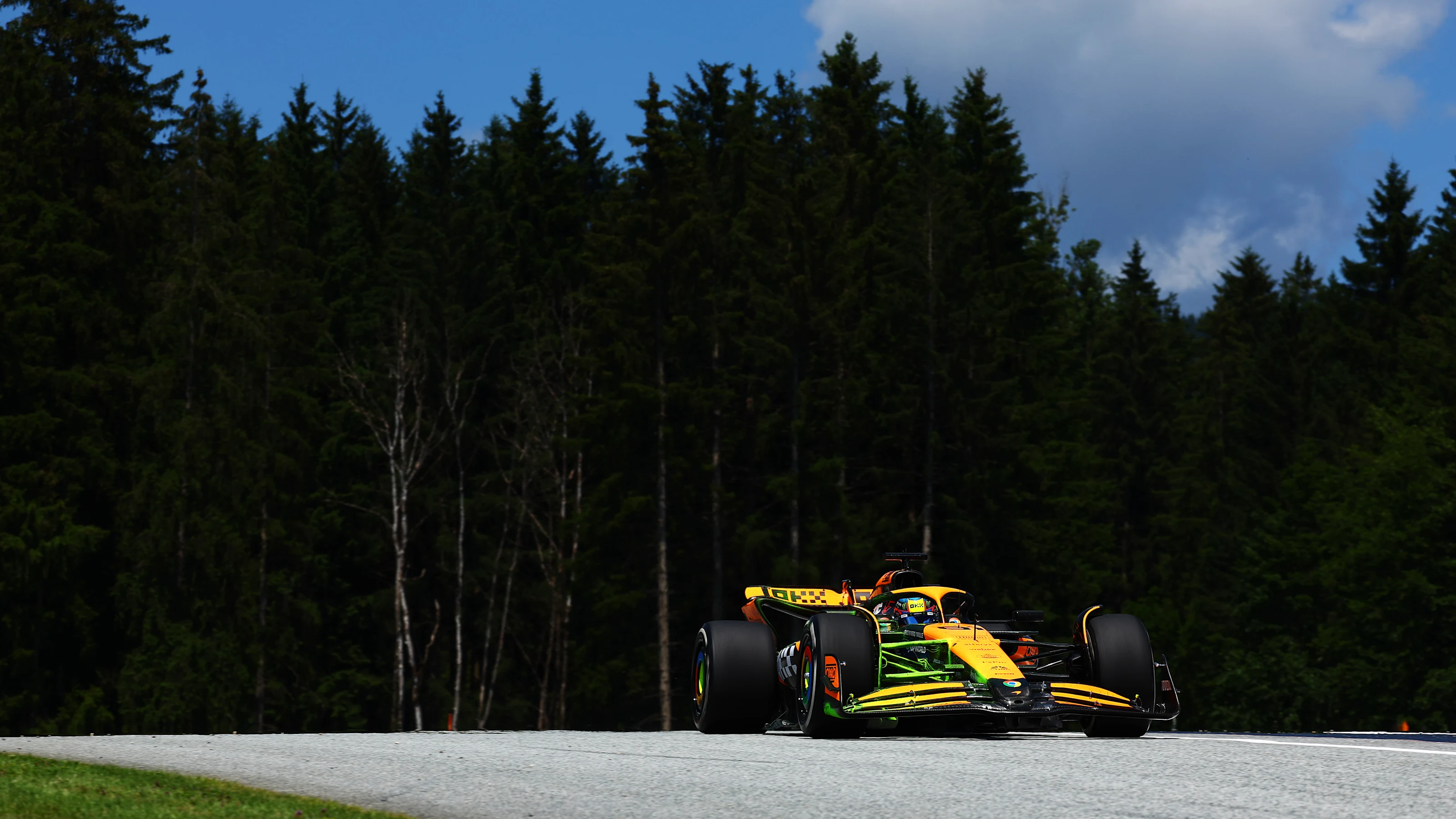 SPIELBERG, AUSTRIA - JUNE 28: Oscar Piastri of Australia driving the (81) McLaren MCL38 Mercedes on