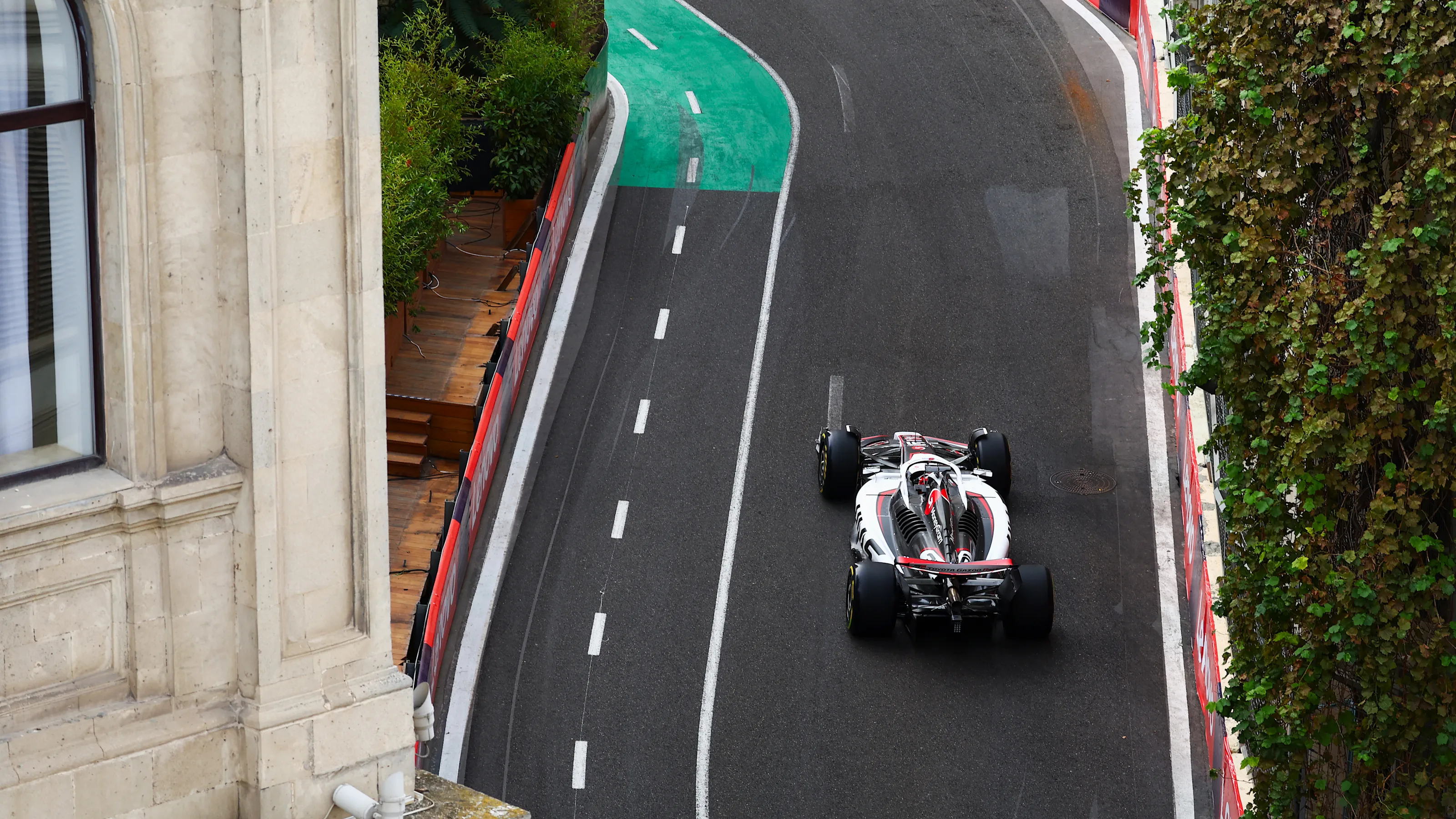 BAKU, AZERBAIJAN - SEPTEMBER 19: Esteban Ocon of France driving the (31) Haas F1 VF-25 Ferrari on