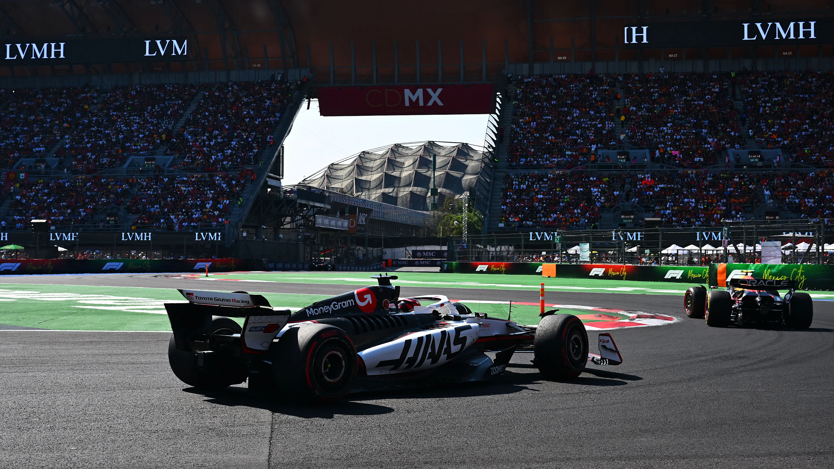 MEXICO CITY, MEXICO - OCTOBER 26: Esteban Ocon of France driving the (31) Haas F1 VF-25 Ferrari on