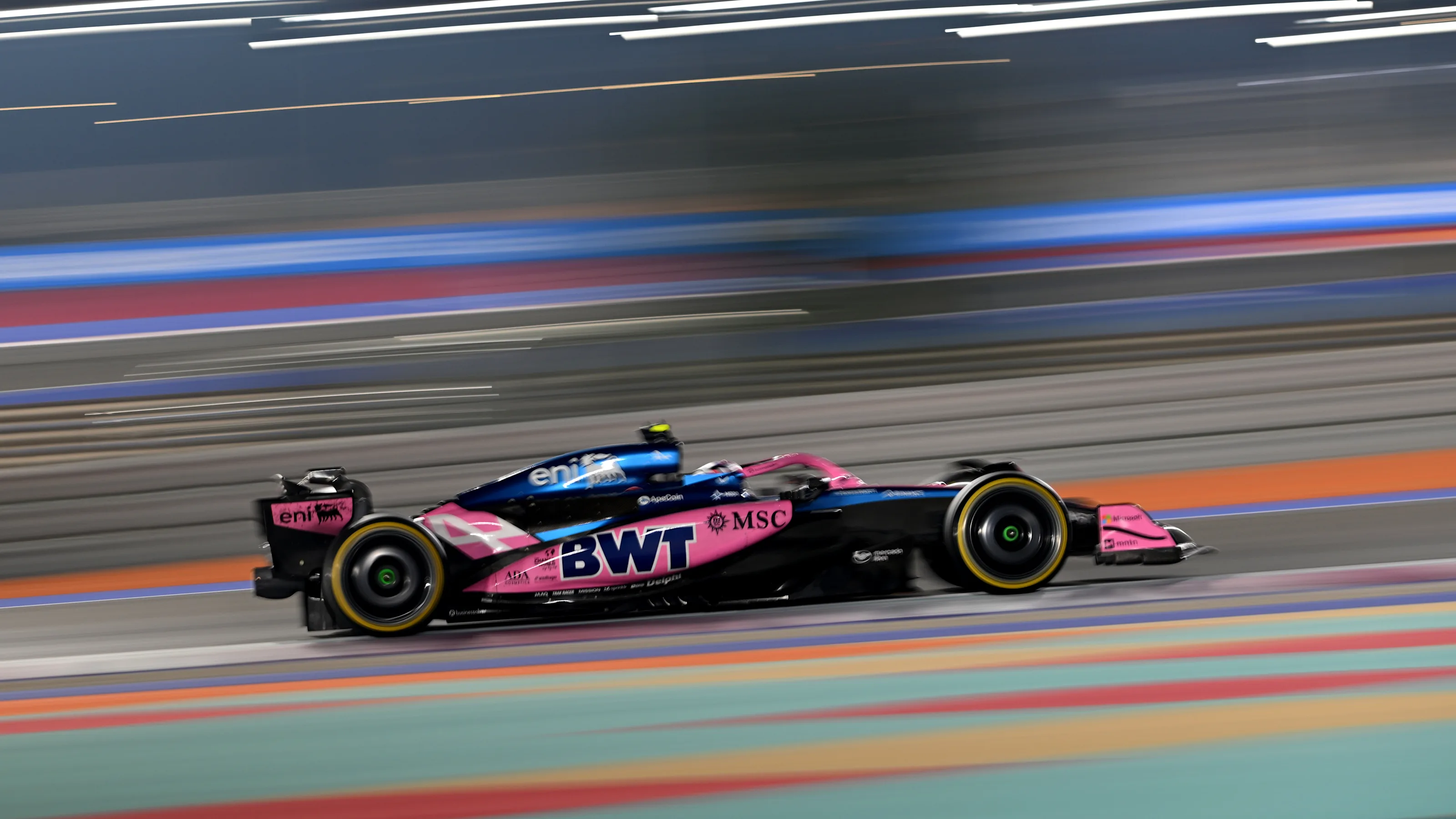 LUSAIL CITY, QATAR - NOVEMBER 30: Franco Colapinto of Argentina driving the (43) Alpine F1 A525