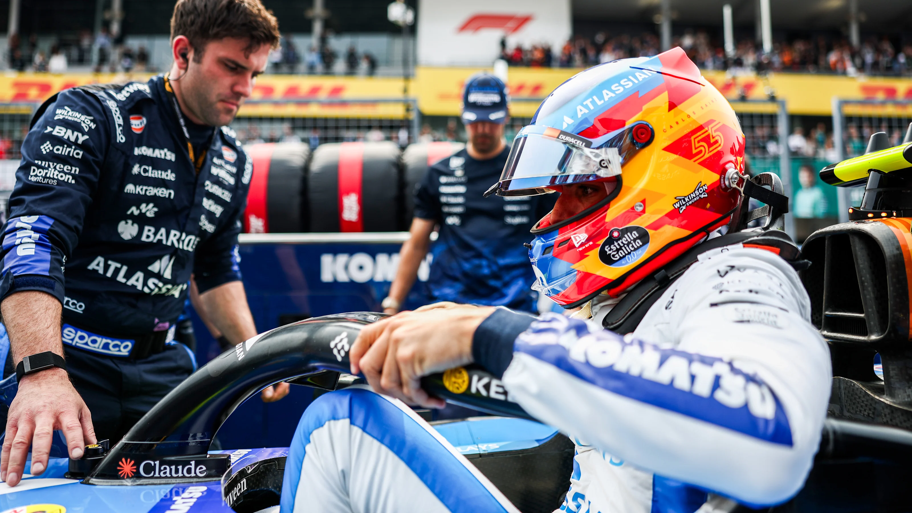 SUZUKA, JAPAN - MARCH 29: Carlos Sainz of Spain and Williams arrives on the grid during the F1