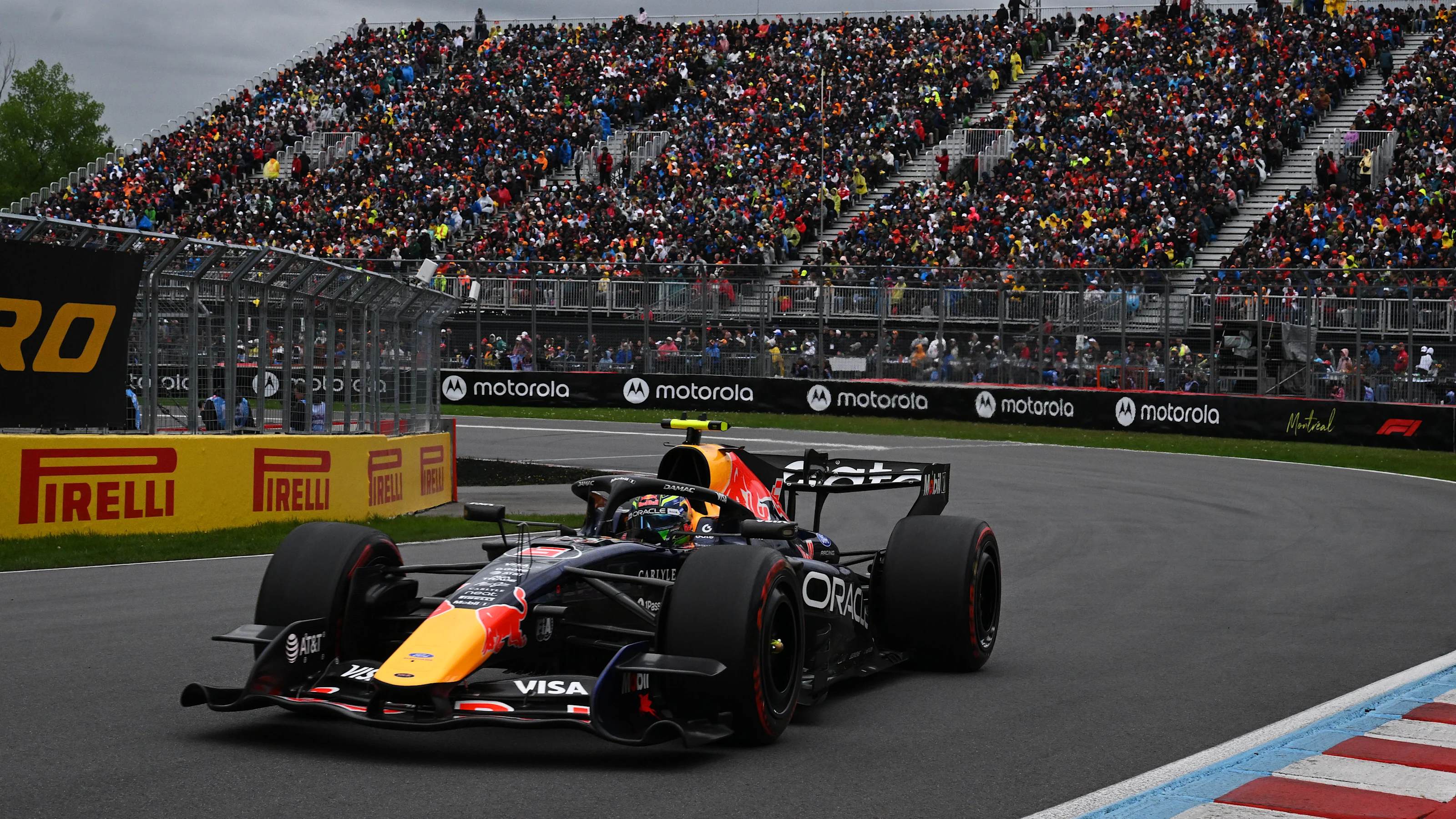 MONTREAL, QUEBEC - MAY 24: Isack Hadjar of France driving the (6) Oracle Red Bull Racing RB22 Red