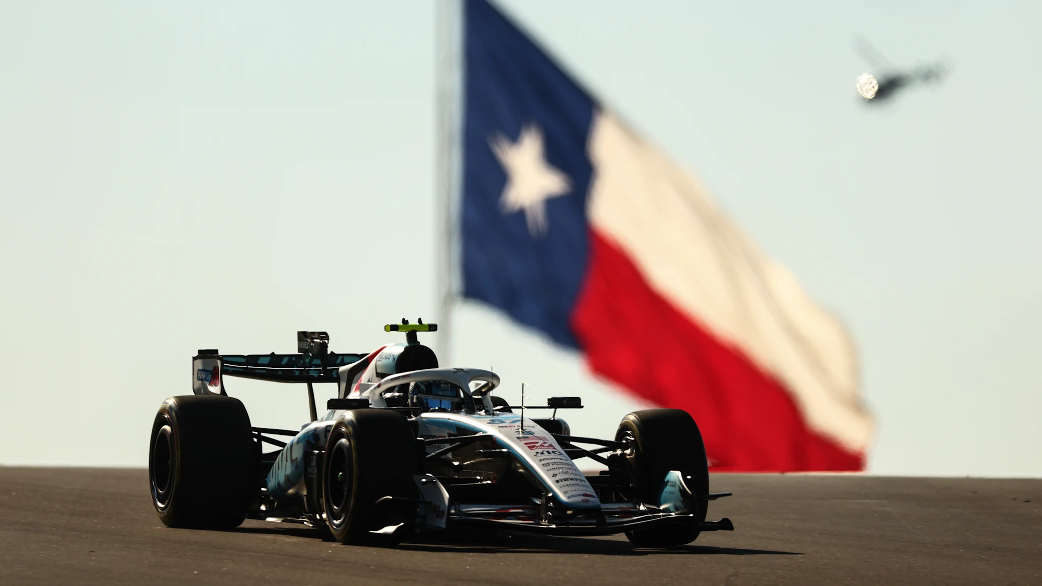 Prove in COTA: Ferrari e Mercedes in testa, distacchi minimi tra i piloti