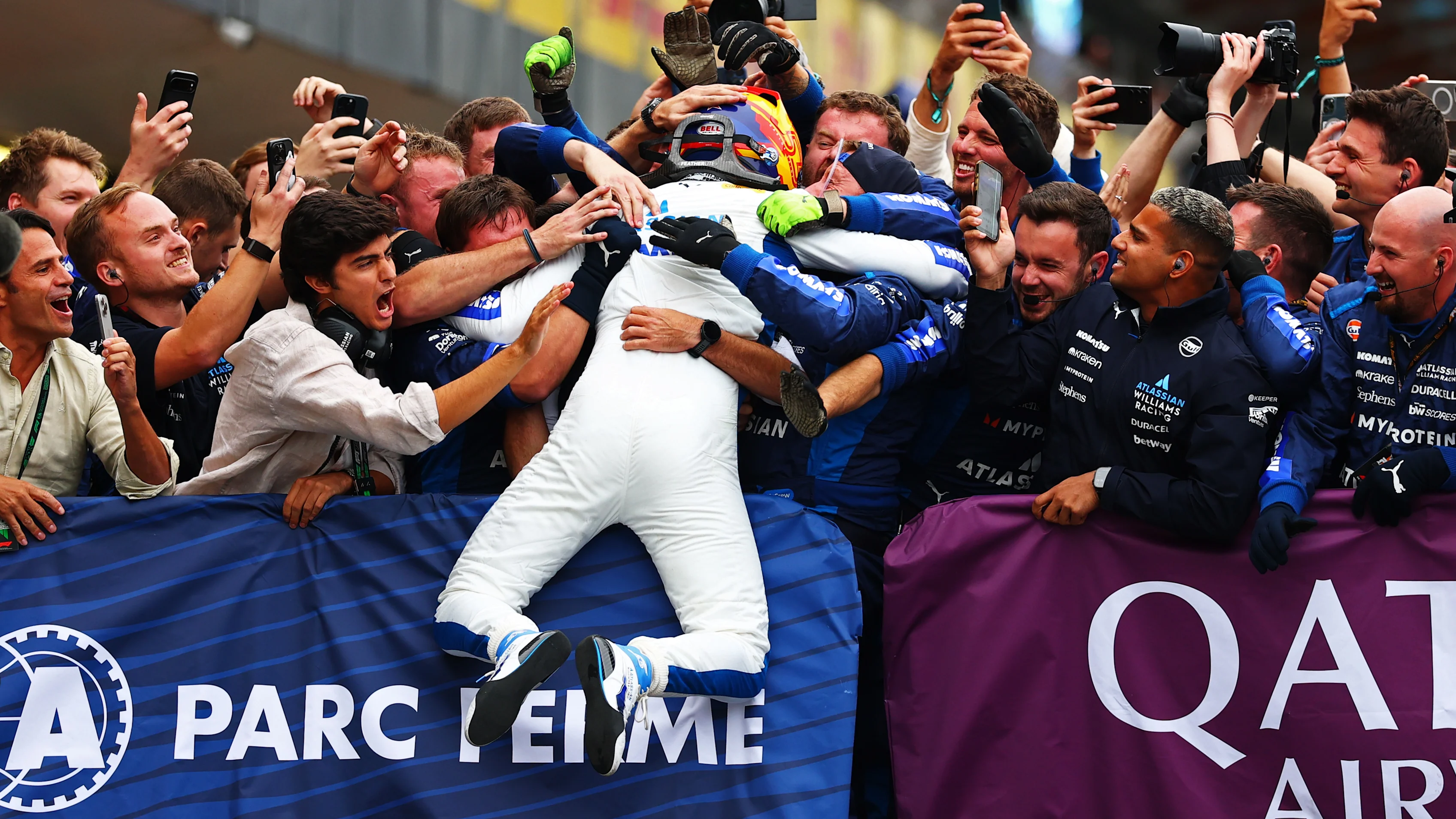 BAKU, AZERBAIJAN - SEPTEMBER 21: Third placed Carlos Sainz of Spain and Williams and the Williams