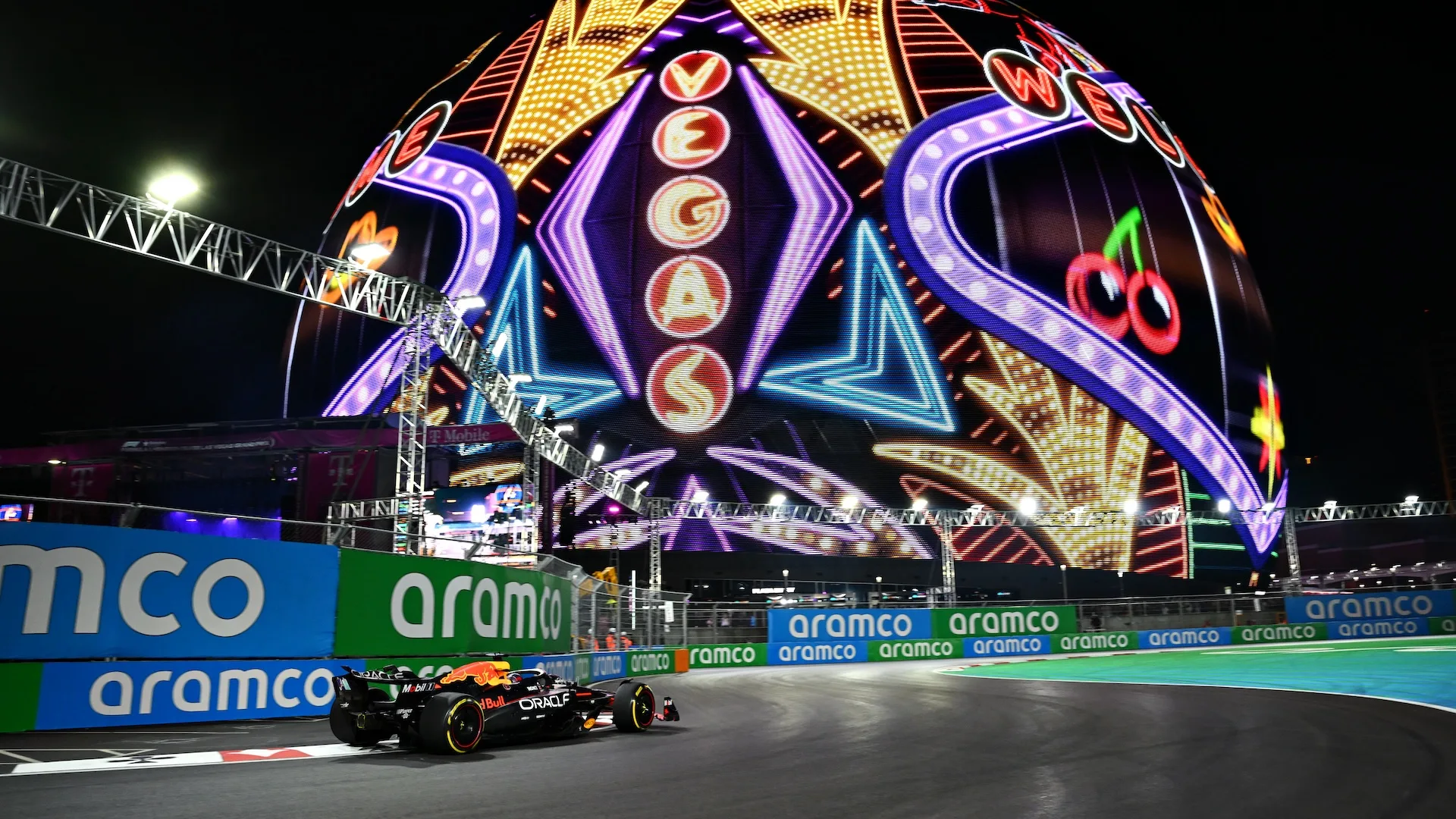 LAS VEGAS, NEVADA - NOVEMBER 22: Max Verstappen of the Netherlands driving the (1) Oracle Red Bull