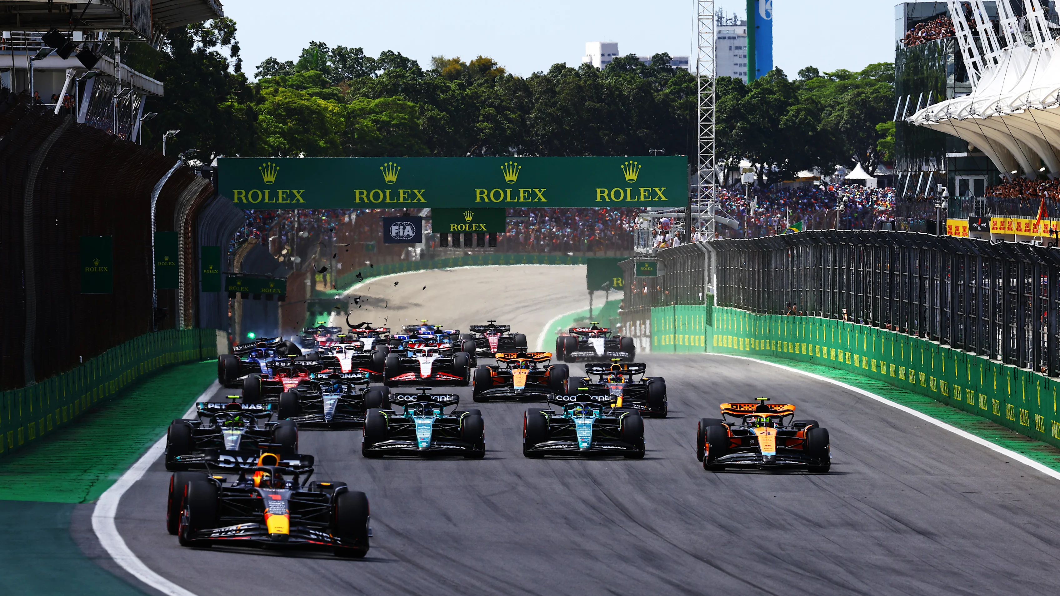 SAO PAULO, BRAZIL - NOVEMBER 05: Max Verstappen of the Netherlands driving the (1) Oracle Red Bull
