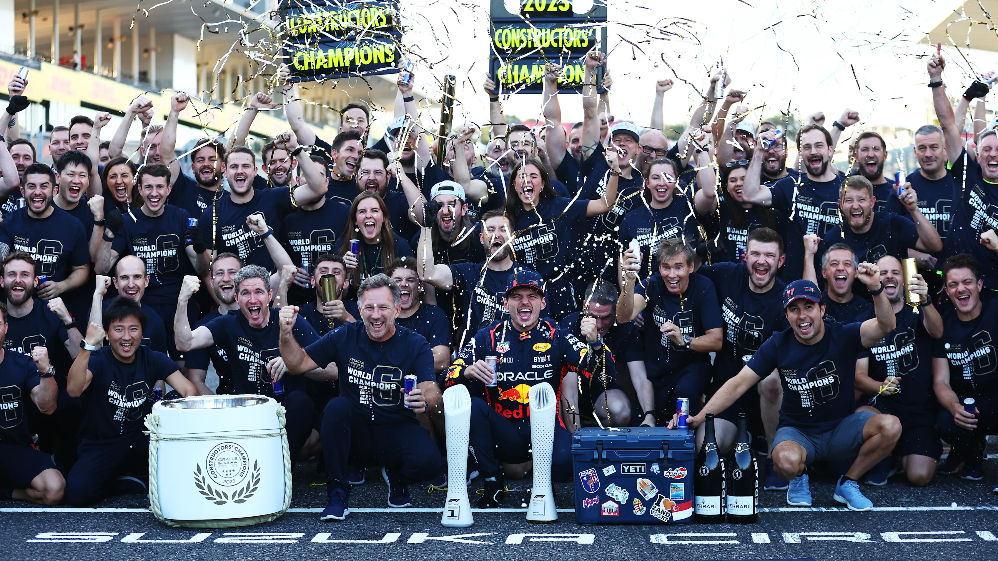 SUZUKA, JAPAN - SEPTEMBER 24: Race winner Max Verstappen of the Netherlands and Oracle Red Bull