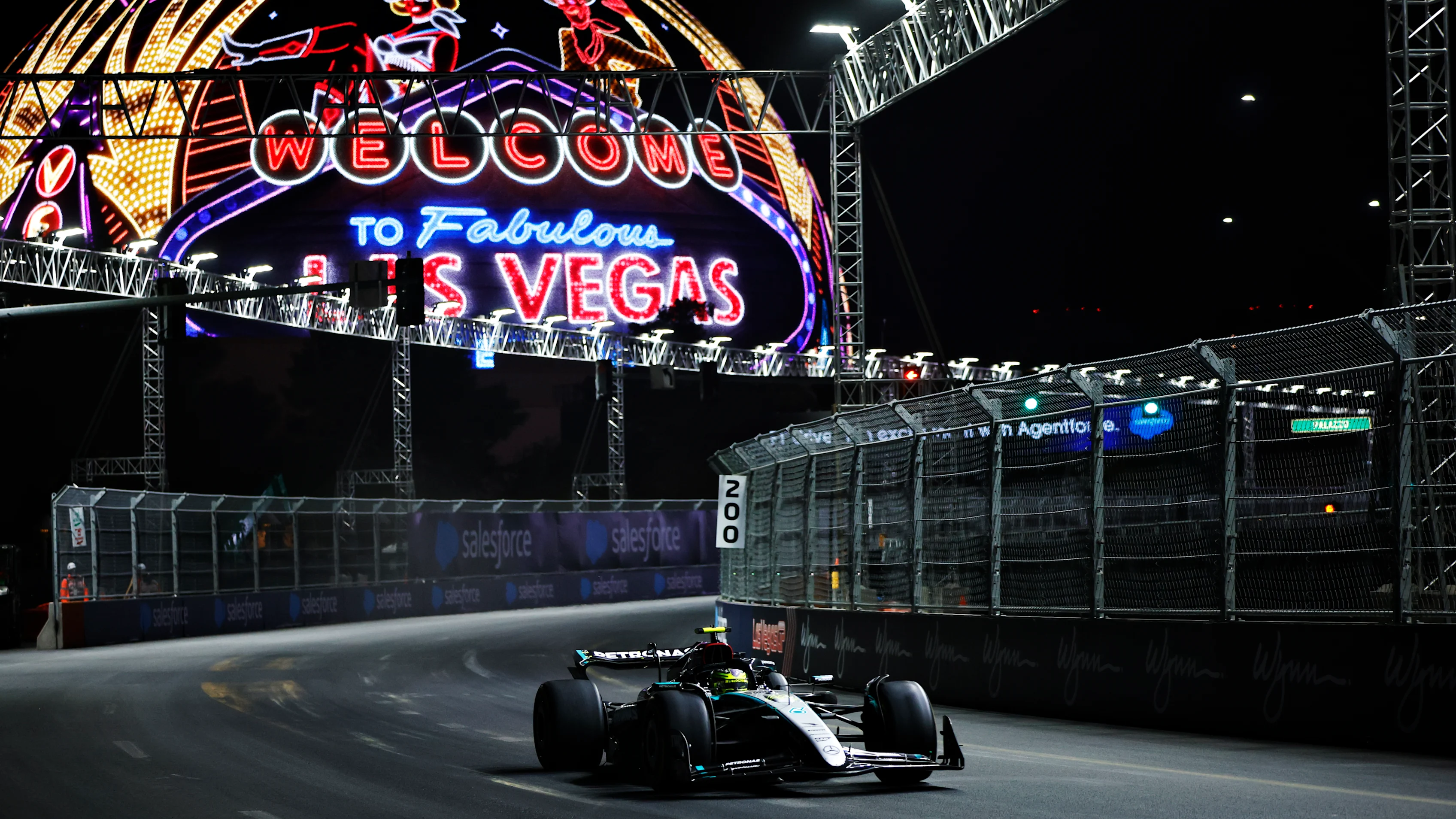 LAS VEGAS, NEVADA - NOVEMBER 21: Lewis Hamilton of Great Britain driving the (44) Mercedes AMG
