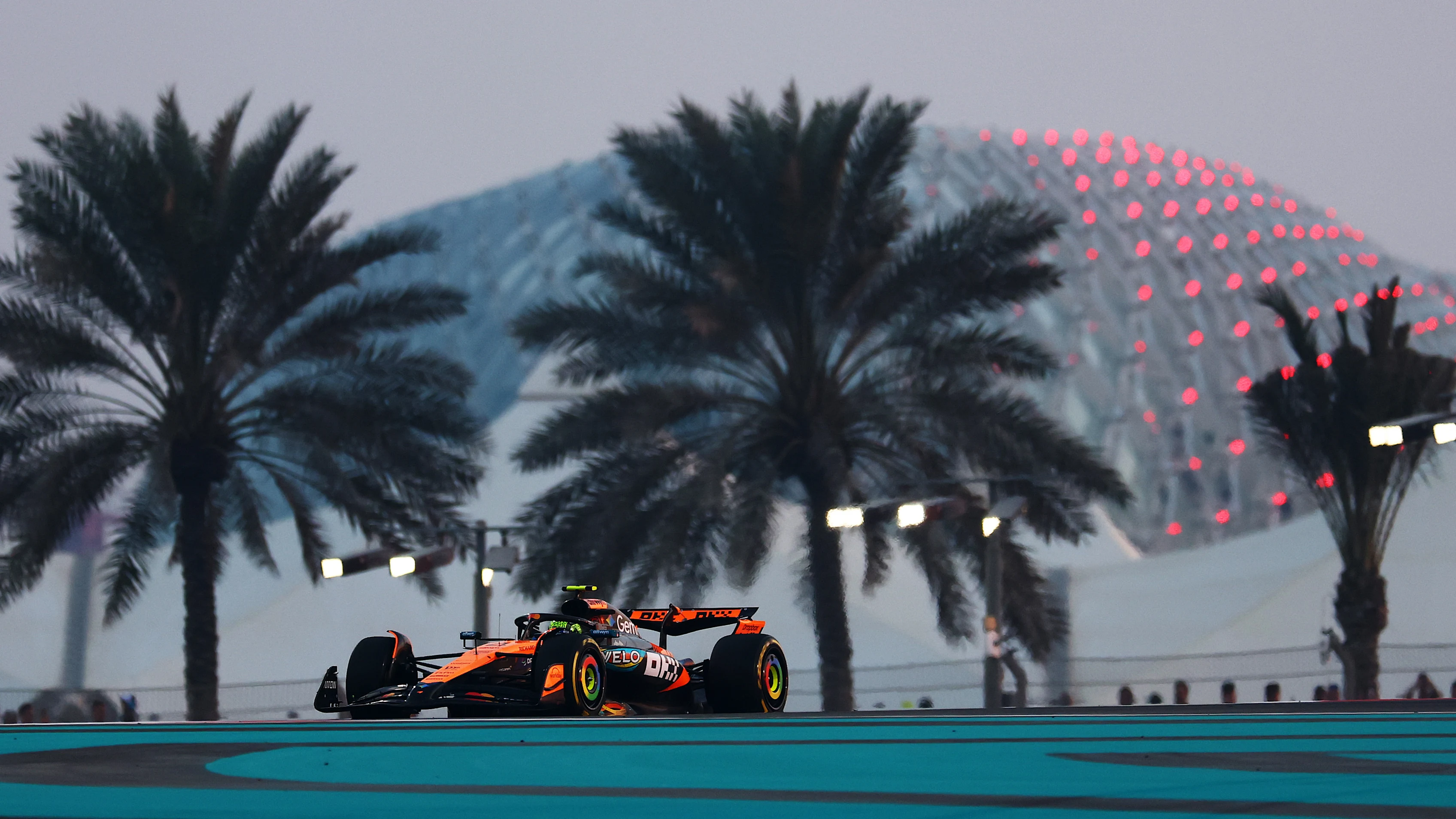ABU DHABI, UNITED ARAB EMIRATES - DECEMBER 05: Lando Norris of Great Britain driving the (4)