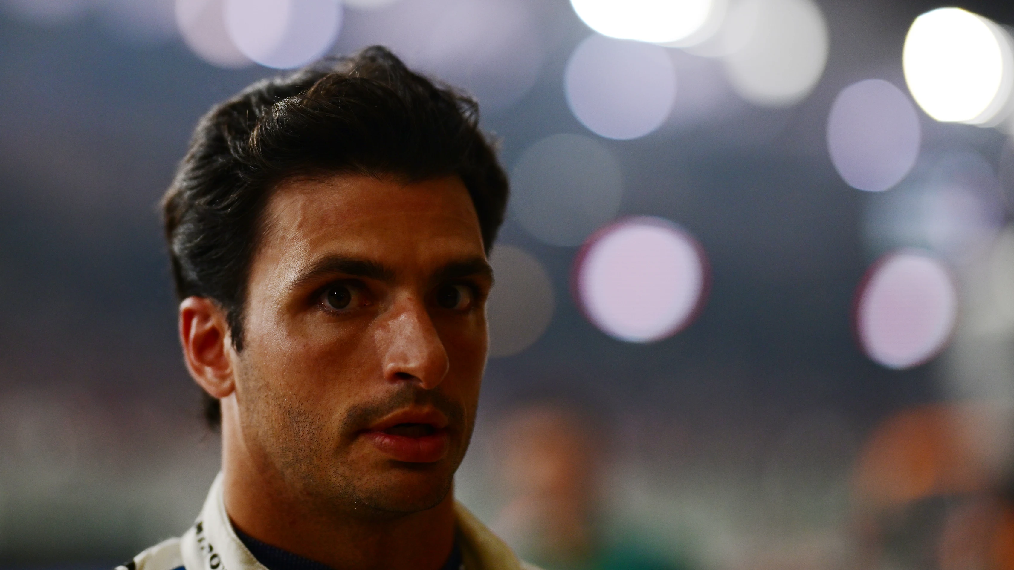 ABU DHABI, UNITED ARAB EMIRATES - DECEMBER 06: Twelfth placed qualifier Carlos Sainz of Spain and Williams looks on during qualifying ahead of the F1 Grand Prix of Abu Dhabi at Yas Marina Circuit on December 06, 2025 in Abu Dhabi, United Arab Emirates. (Photo by Mario Renzi - Formula 1/Formula 1 via Getty Images)