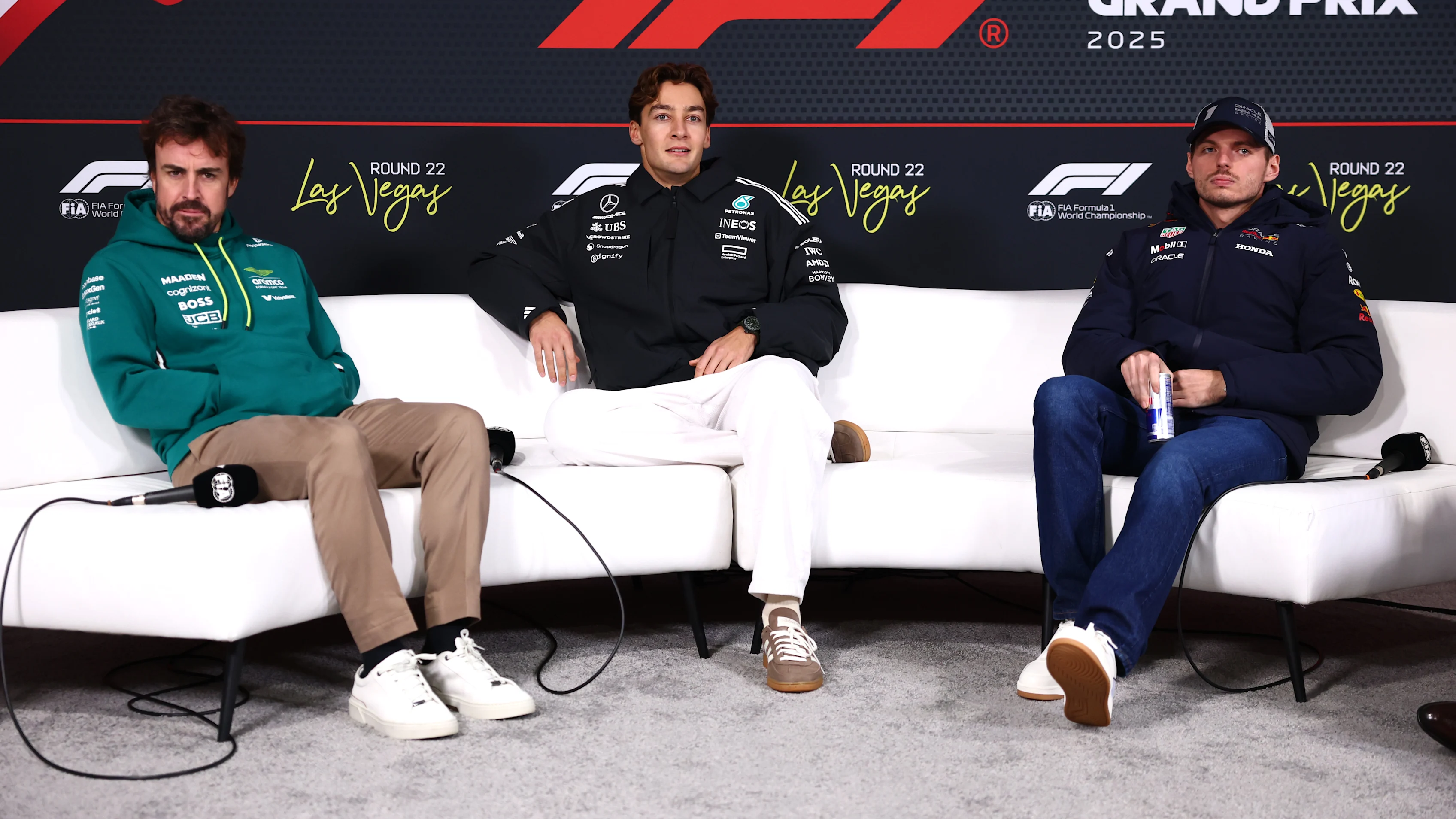 LAS VEGAS, NEVADA - NOVEMBER 19: Fernando Alonso of Spain and Aston Martin F1 Team, George Russell