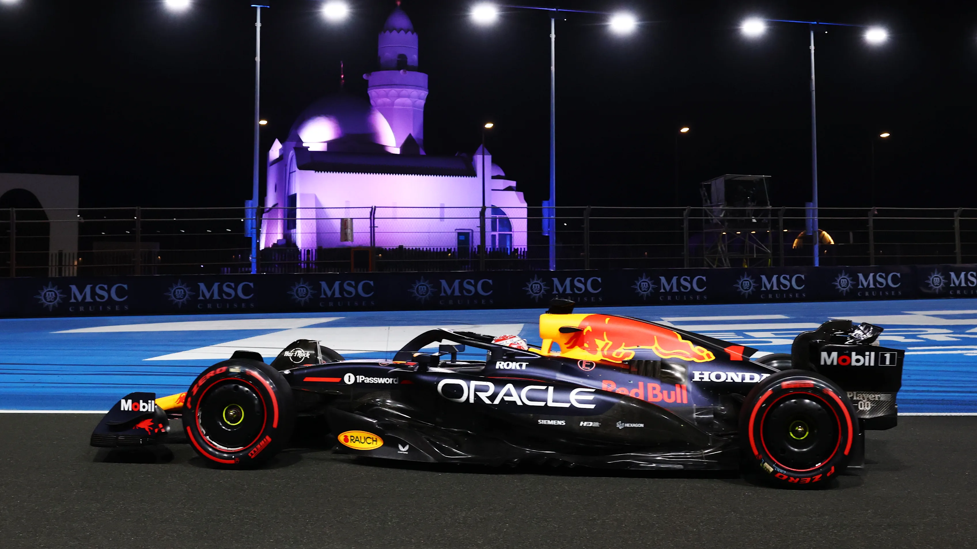 JEDDAH, SAUDI ARABIA - APRIL 19: Carlos Sainz of Spain driving the (55) Williams FW47 Mercedes on