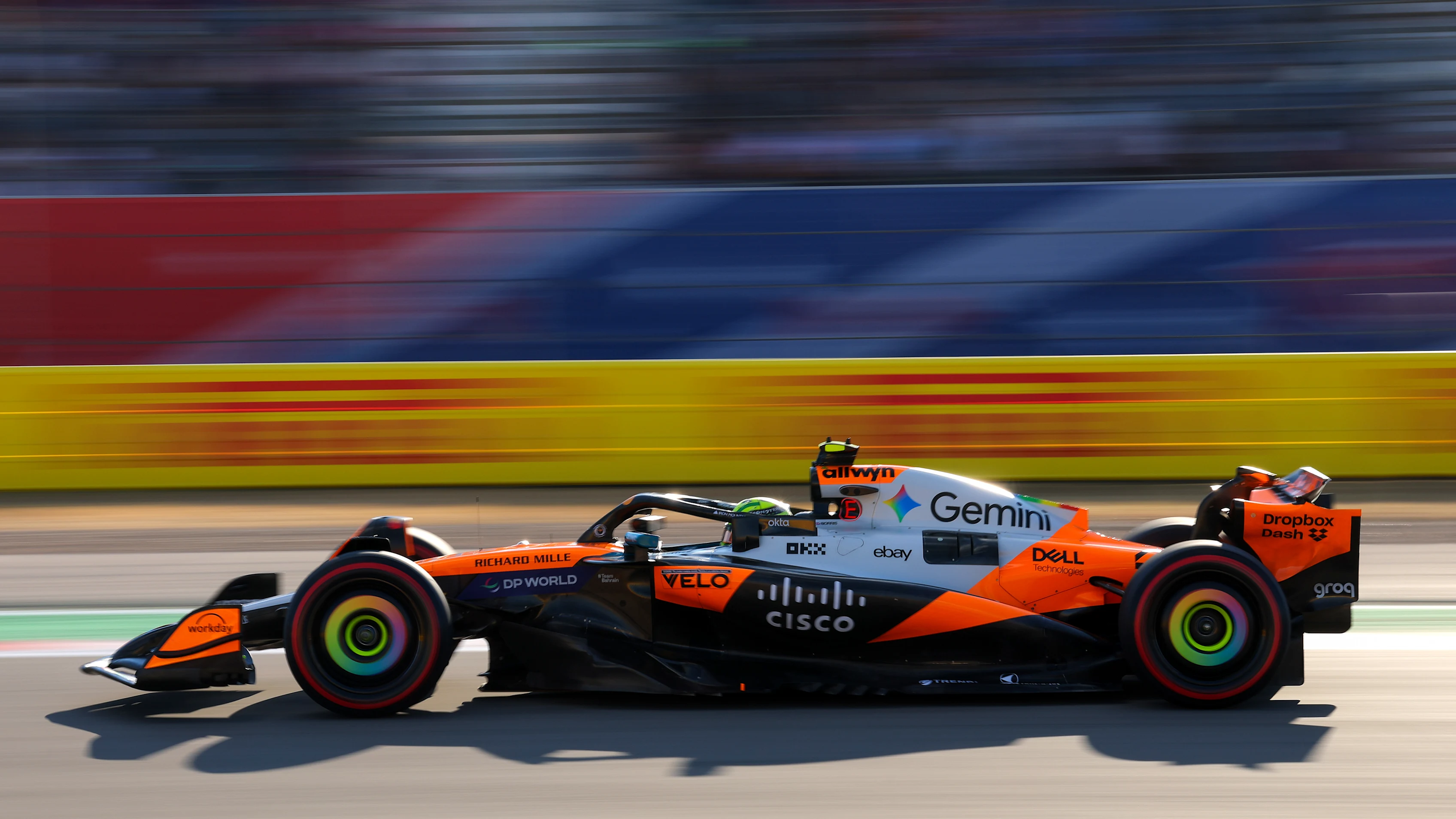 AUSTIN, TEXAS - OCTOBER 17: Lando Norris of Great Britain driving the (4) McLaren MCL39 Mercedes on
