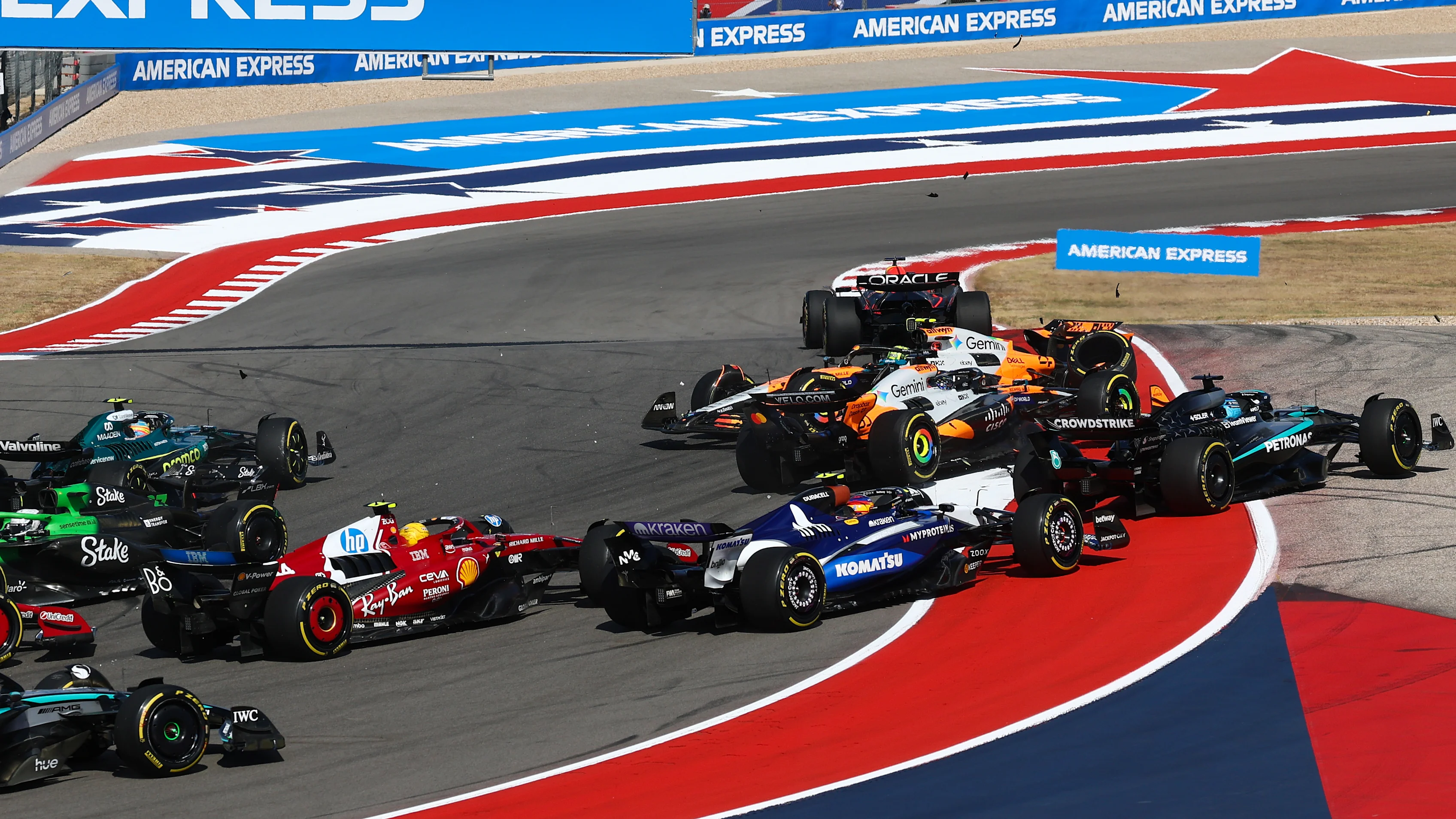AUSTIN, TEXAS - OCTOBER 18: Lando Norris of Great Britain driving the (4) McLaren MCL39 Mercedes