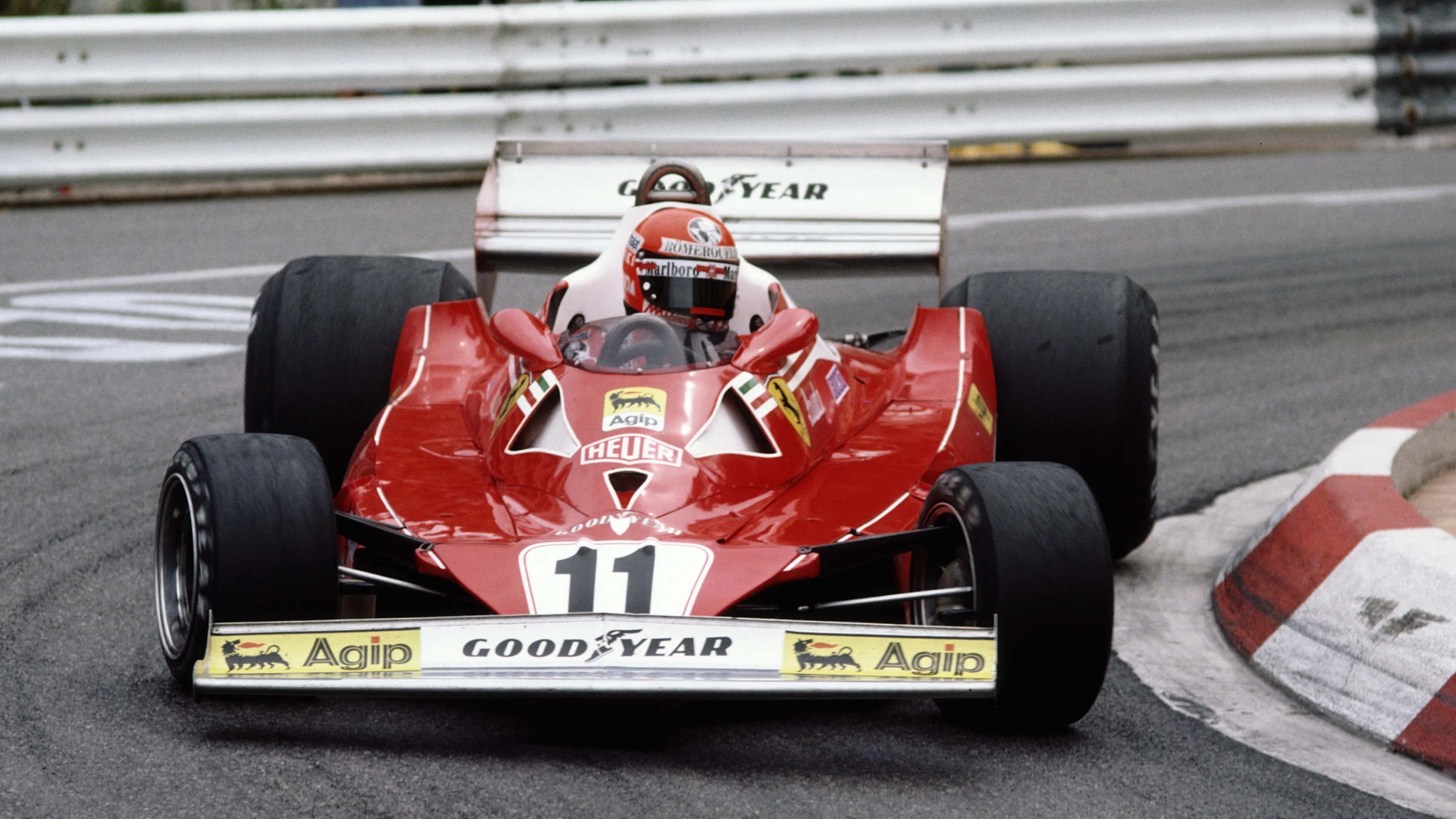 Niki Lauda drives the #11 Scuderia Ferrari 312T2 during the Grand Prix of Monaco on 22 May 1977 on