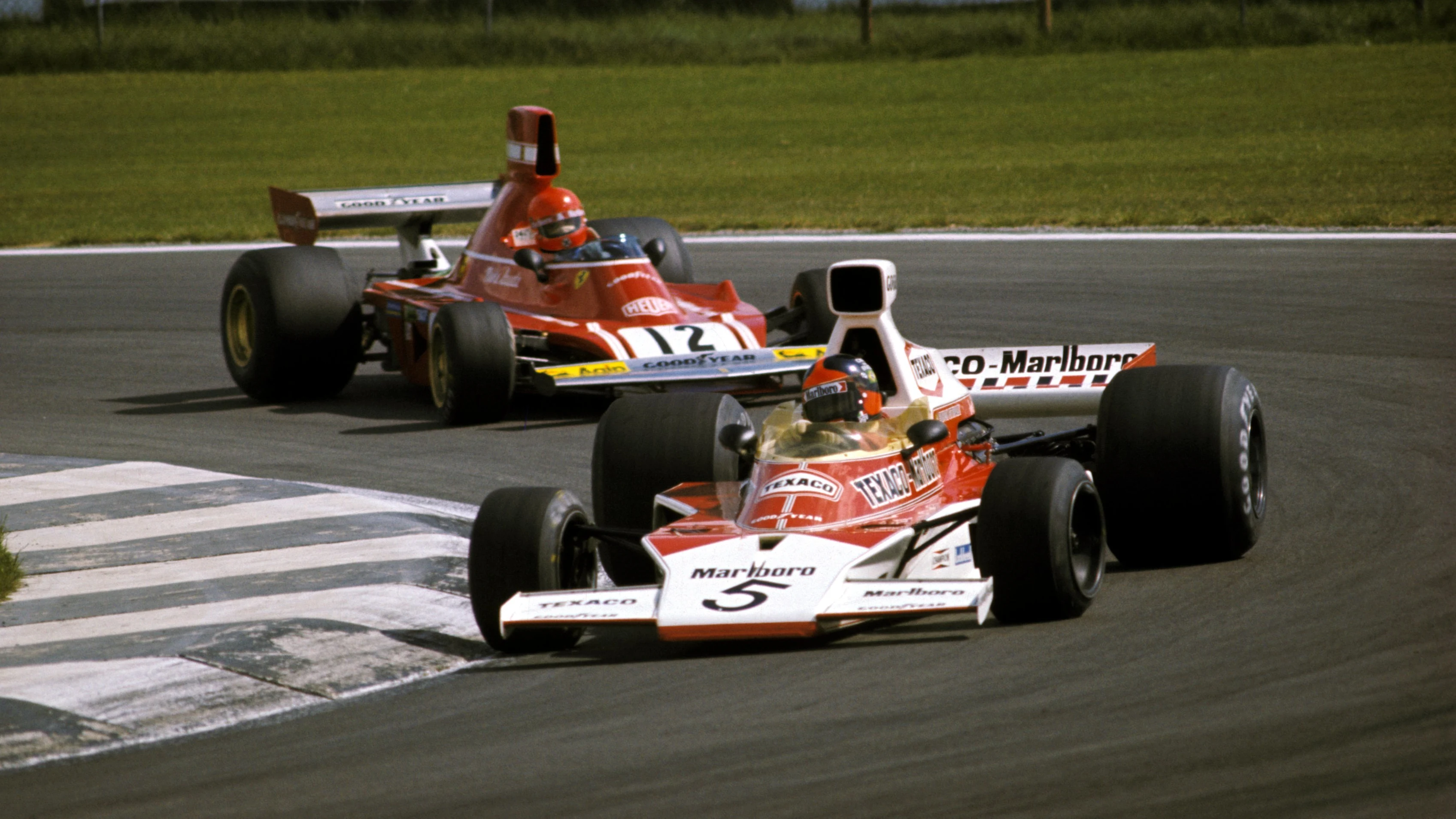 Race winner Emerson Fittipaldi (BRA) McLaren M23 beat second placed Niki Lauda (AUT) Ferrari 312B3