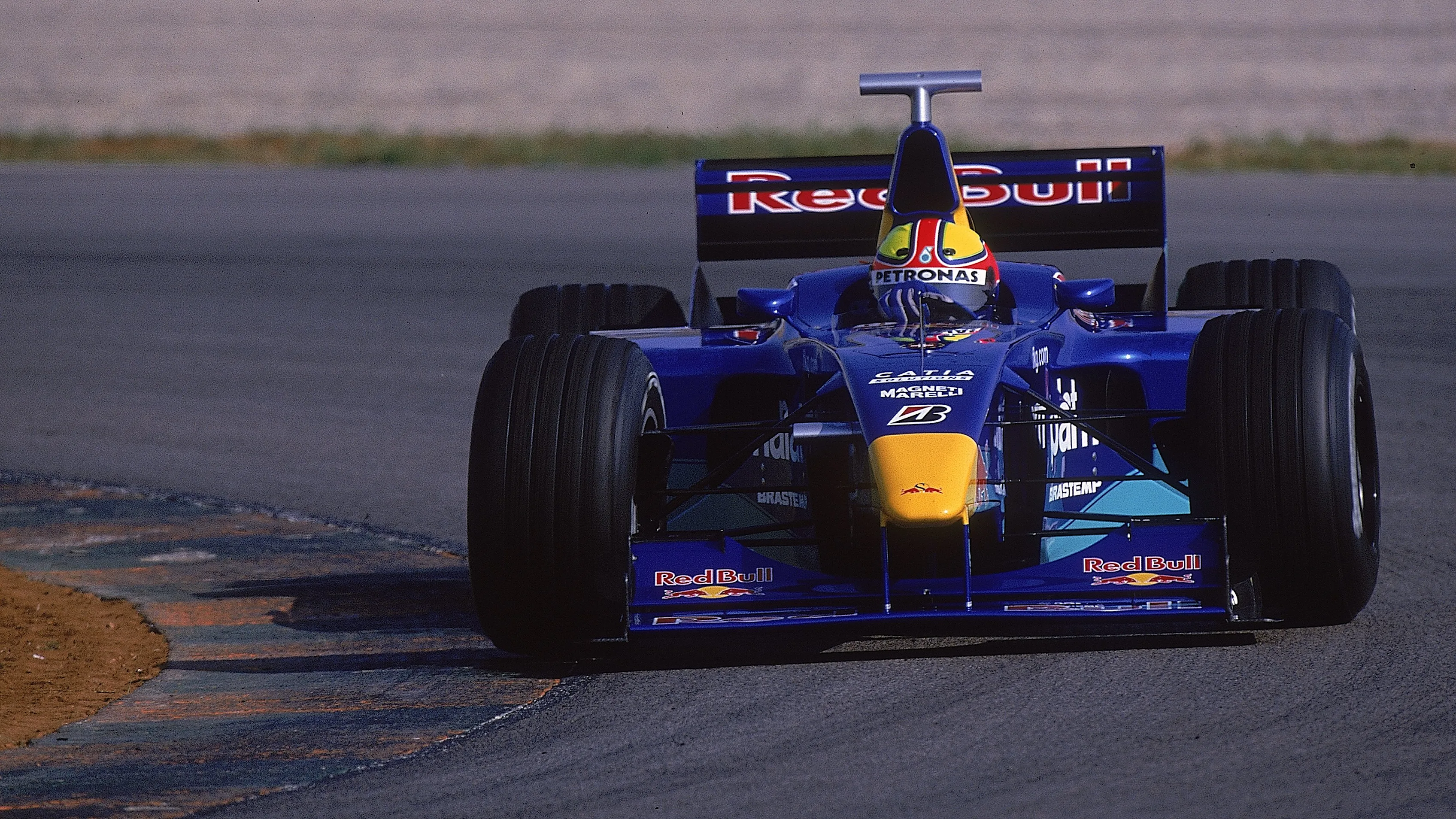 24 May 2000:  Enrique Bernoldi in action for Sauber during Formula One testing at the Circuito de