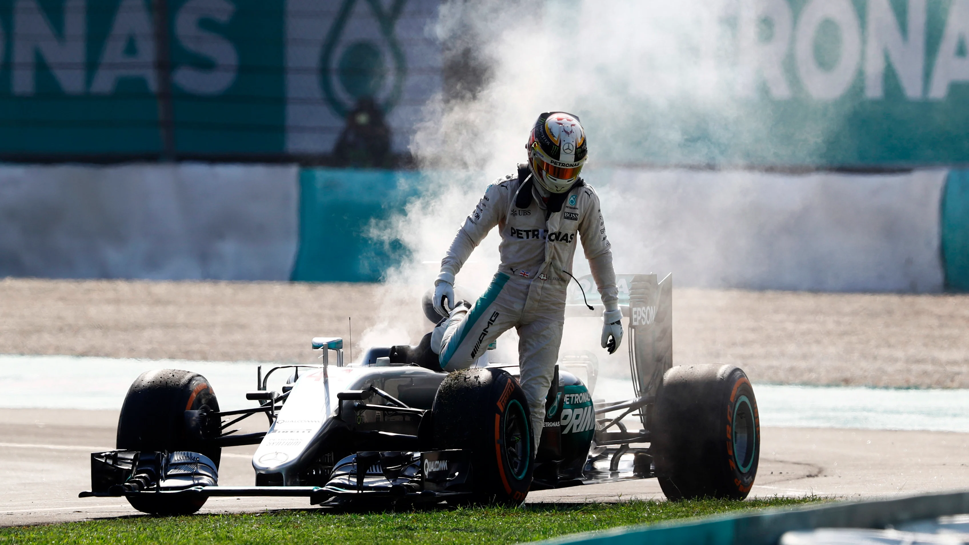Sepang International Circuit, Sepang, Malaysia. Sunday 02 October 2016. Lewis Hamilton, Mercedes
