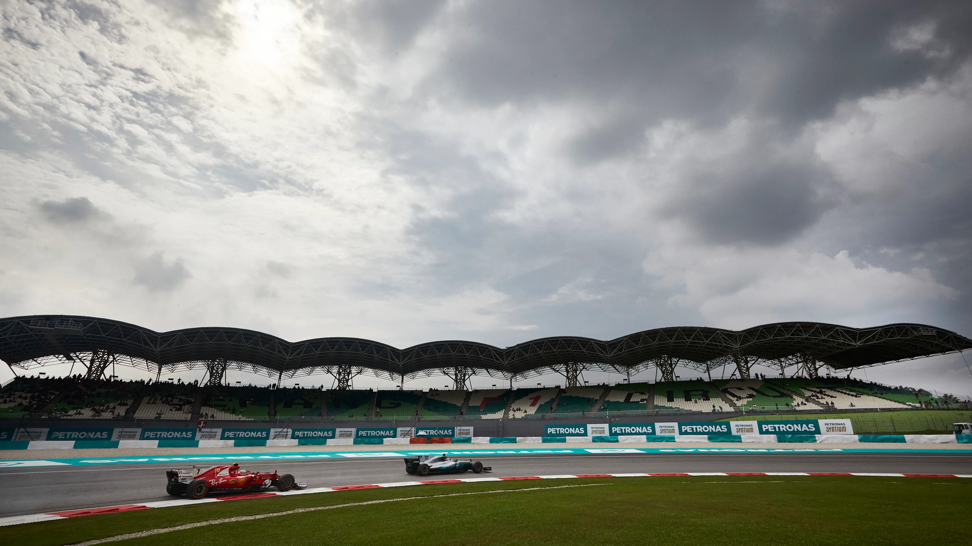 Sepang International Circuit, Sepang, Malaysia. Friday 29 September 2017. Valtteri Bottas, Mercedes