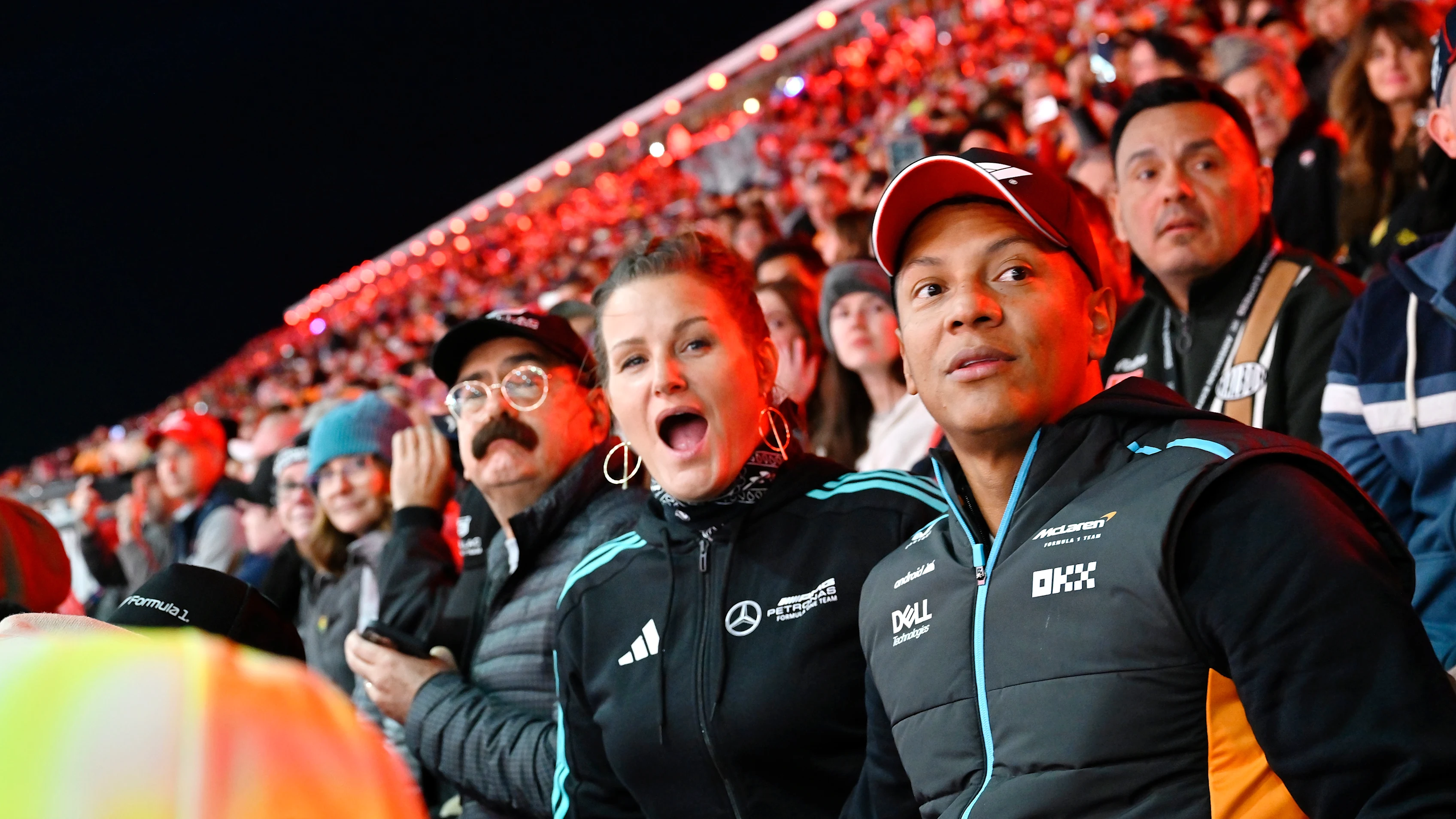 LAS VEGAS, NEVADA - NOVEMBER 22: Fans watch the race during the F1 Las Vegas Grand Prix on November