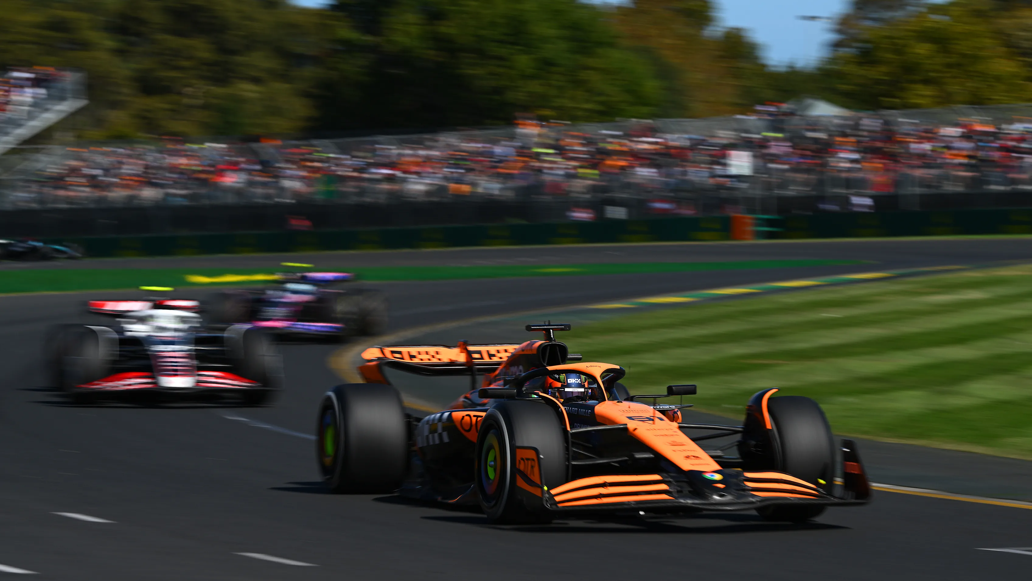 MELBOURNE, AUSTRALIA - MARCH 24: Oscar Piastri of Australia driving the (81) McLaren MCL38 Mercedes