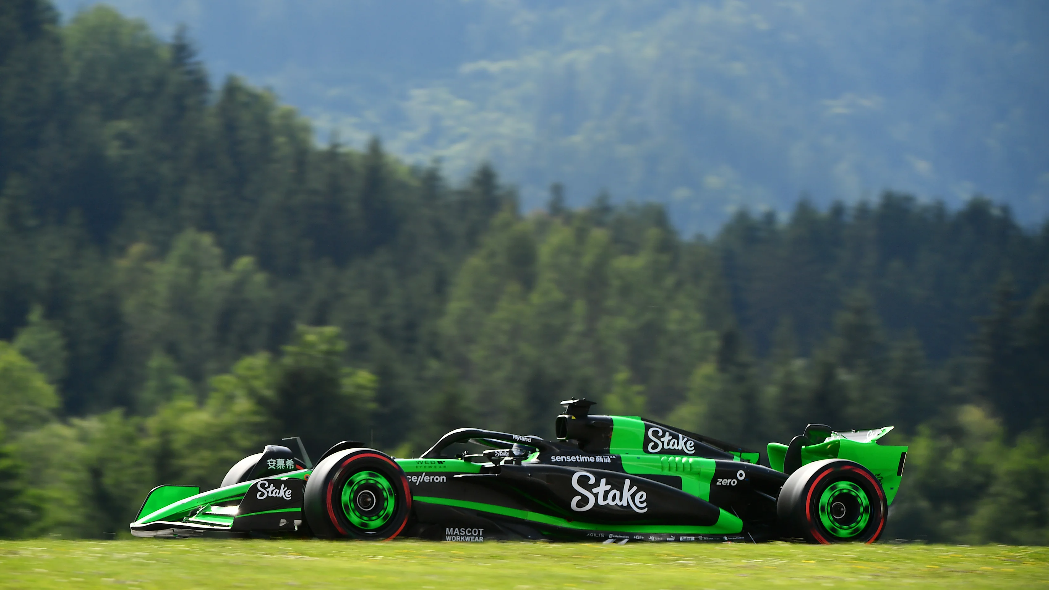 SPIELBERG, AUSTRIA - JUNE 29: Valtteri Bottas of Finland driving the (77) Kick Sauber C44 Ferrari on track during qualifying ahead of the F1 Grand Prix of Austria at Red Bull Ring on June 29, 2024 in Spielberg, Austria. (Photo by James Sutton - Formula 1/Formula 1 via Getty Images)
